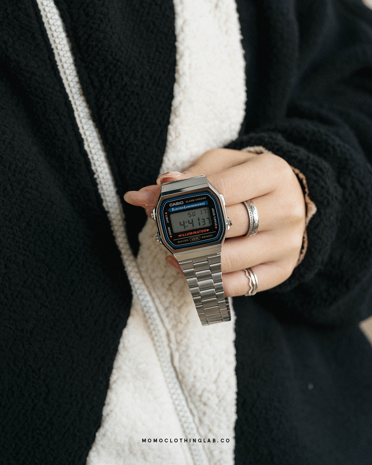 Casio 經典款 A168WA 銀