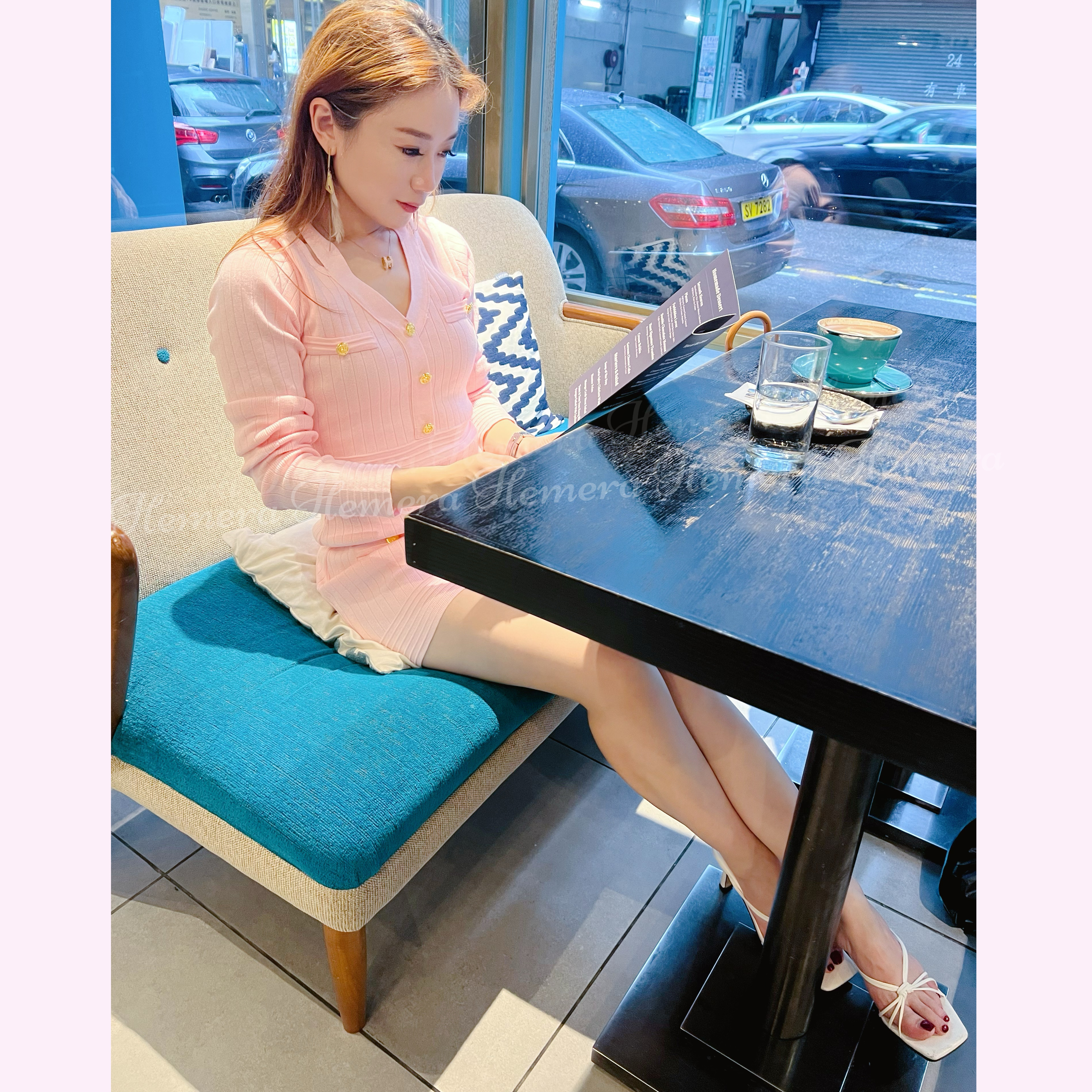 IN STOCK: 小香掛頸針織金鈕連身裙 DR22S1004