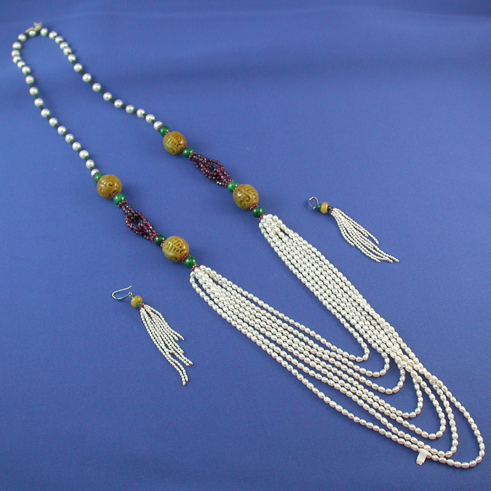 天然珍珠項鍊+黃翡翠裸空雕刻球