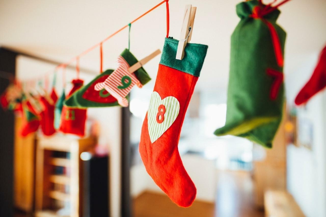 聖誕節的襪子源自於守護神「聖尼古拉斯」的善行