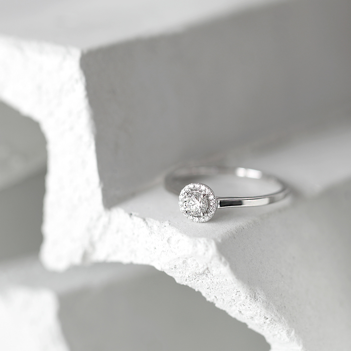 昵愛凝眸 — 30鑽石戒指