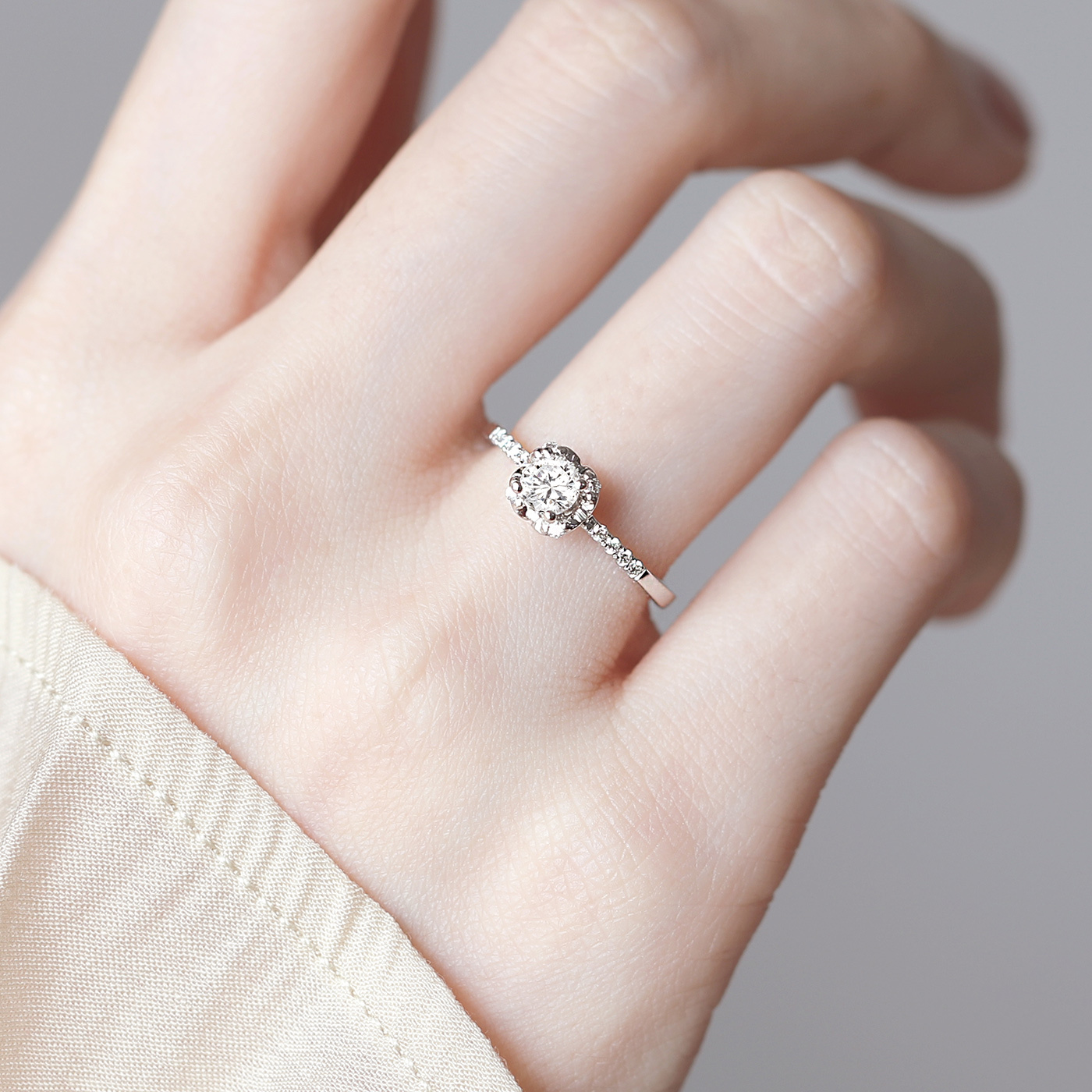 午後花園 — GIA30分鑽石戒指