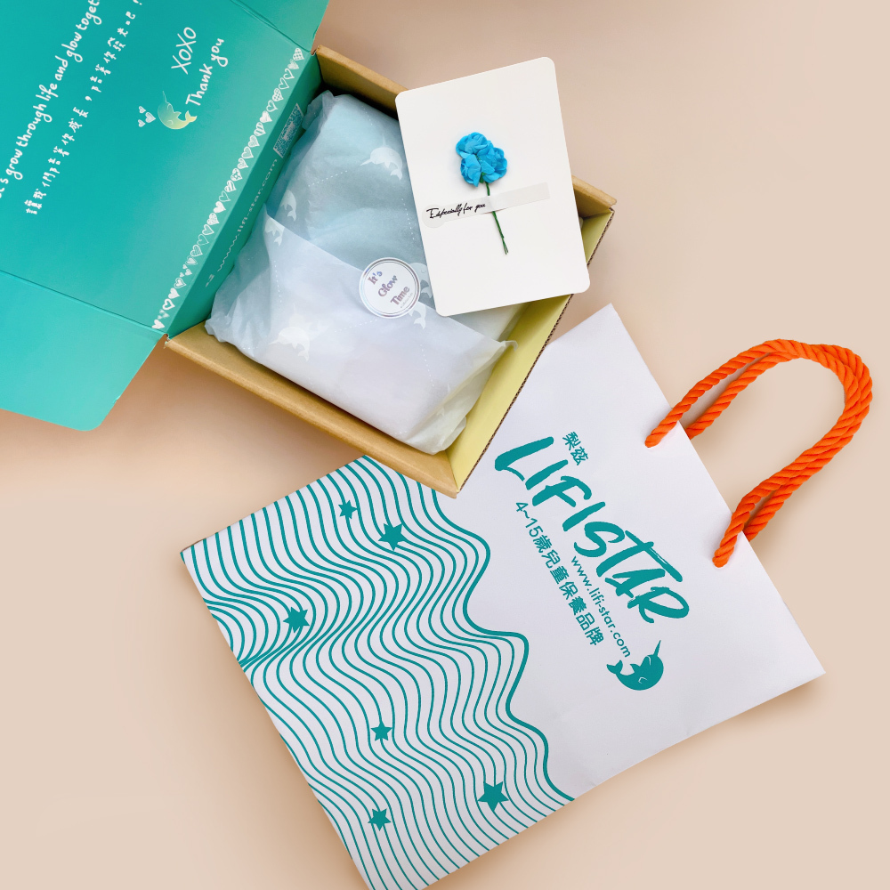 贈禮包裝(雪梨紙+雷射貼紙)