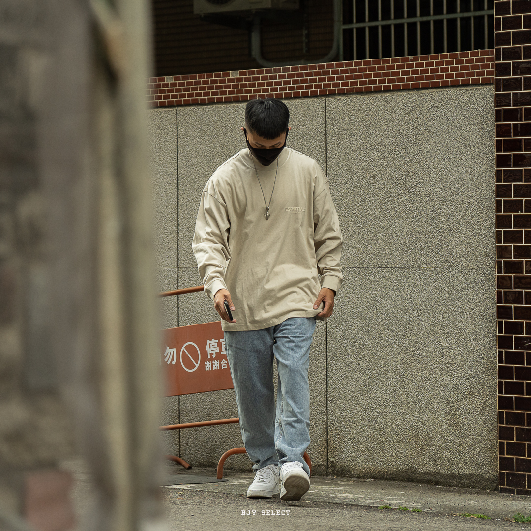 #現貨 Fear Of God Essentials  半高領 落肩 薄長袖 奶茶