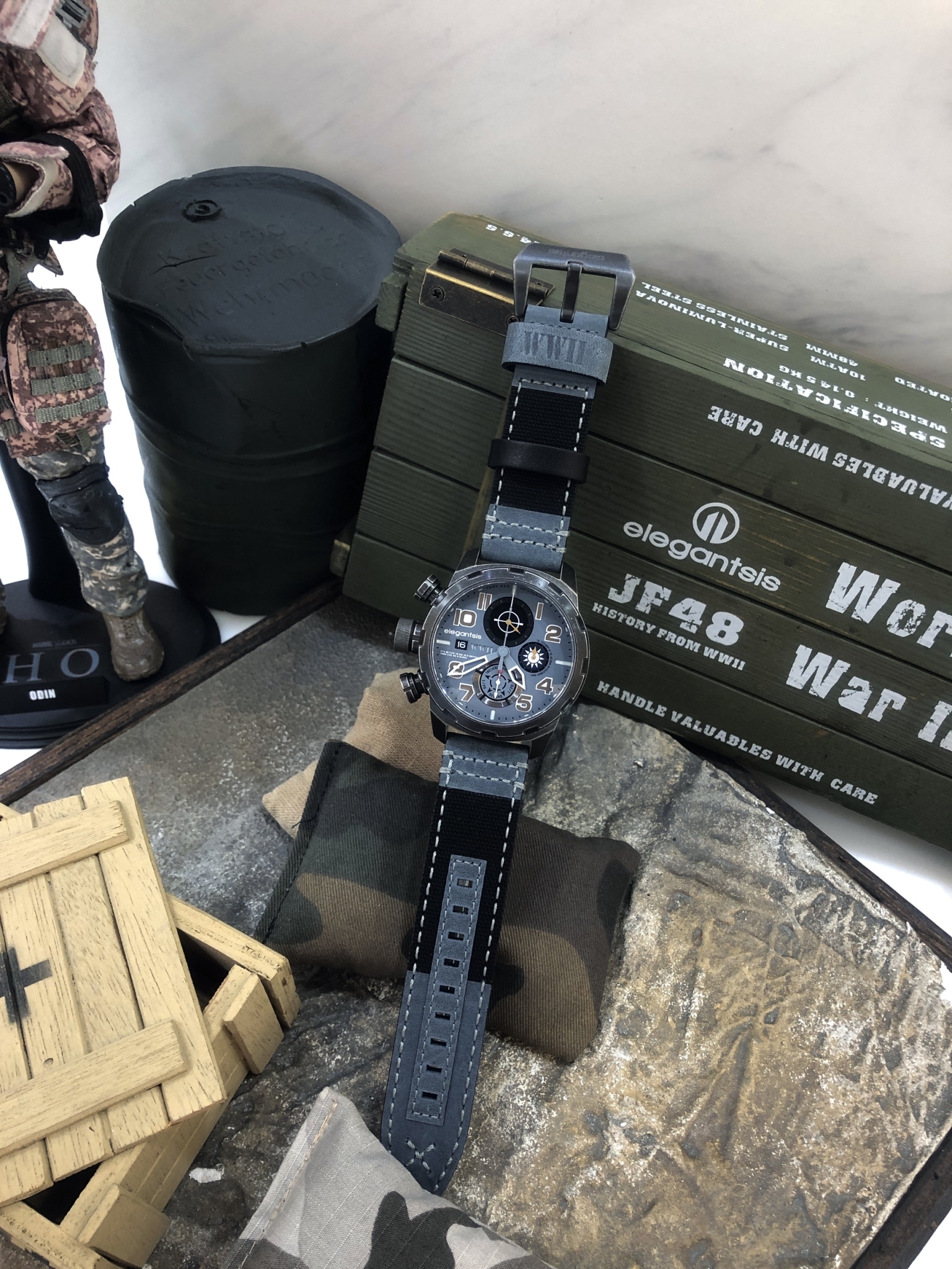 【elegantsis】ELJF48QS-6G03LC 48mm Modern Watch