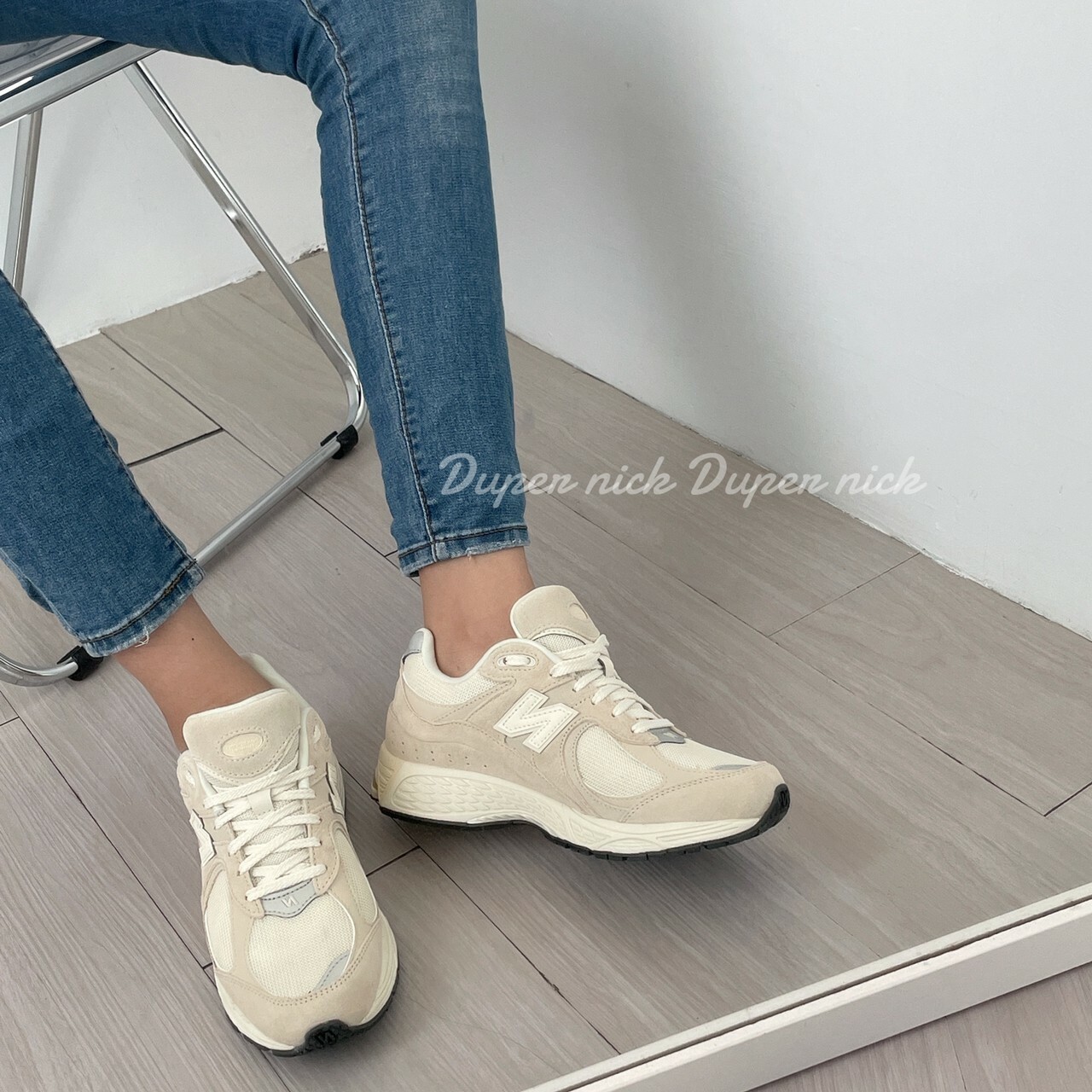 NEW BALANCE M2002R 麂皮 米白 奶油底 復古慢跑鞋