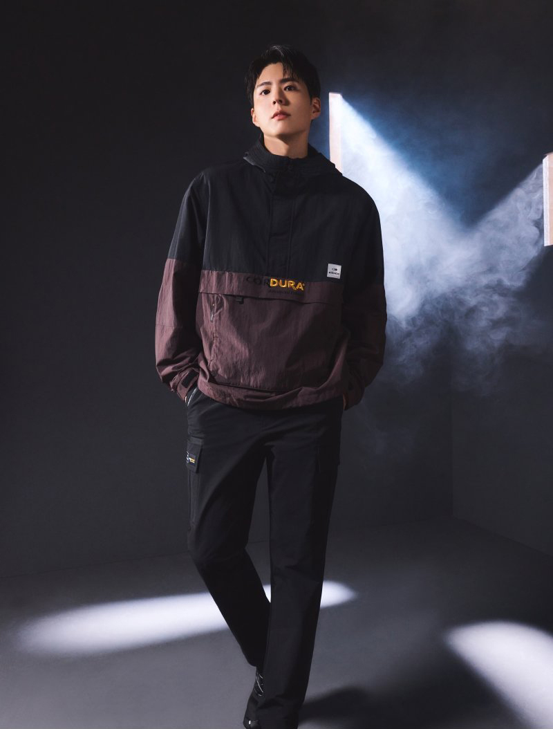 【EIDER】中性CORDURA耐磨防風外套 / 22EDUU22142-[黑棕拼]