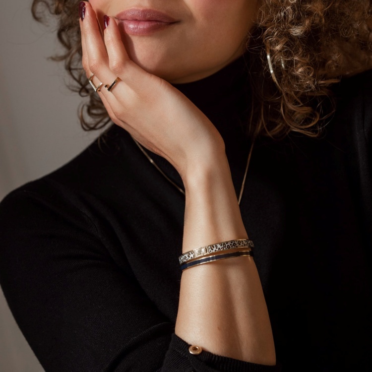 法國 Bangle Up TINA 細款整圈釦式鍍金琺瑯手環 豹紋