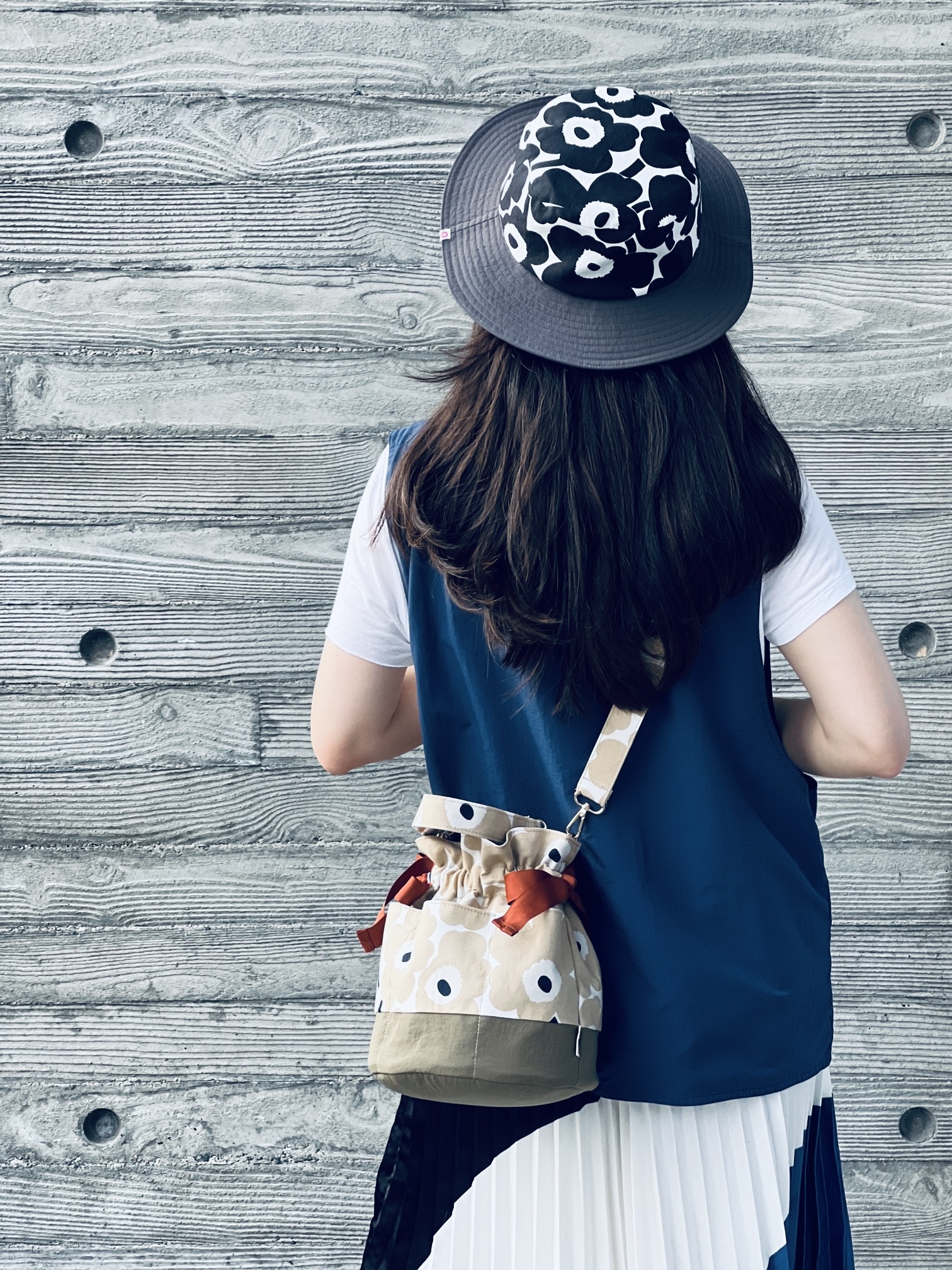 Outdoor bucket hat | black & white Unikko x dark grey