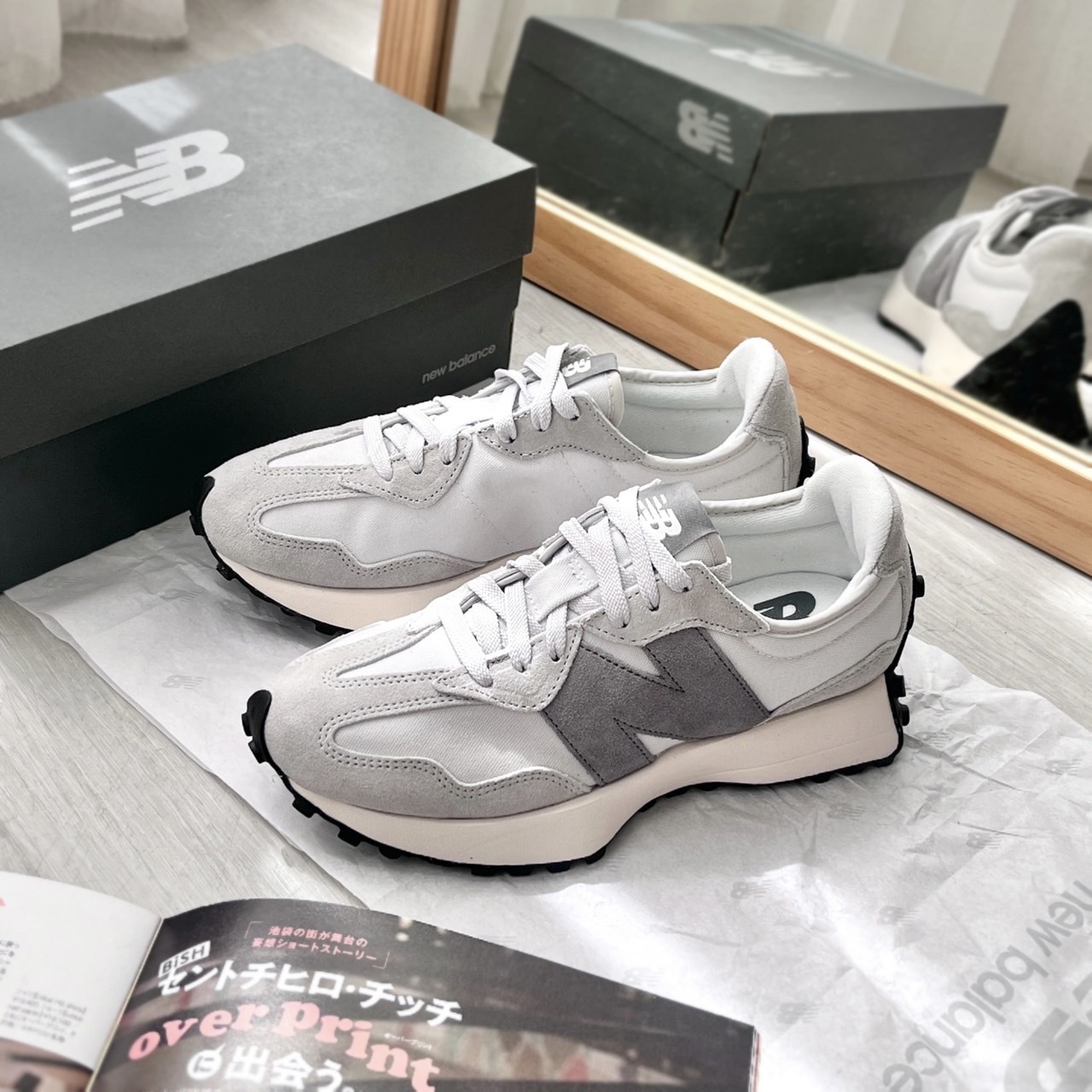 NEWBALANCE 327芝麻牛奶