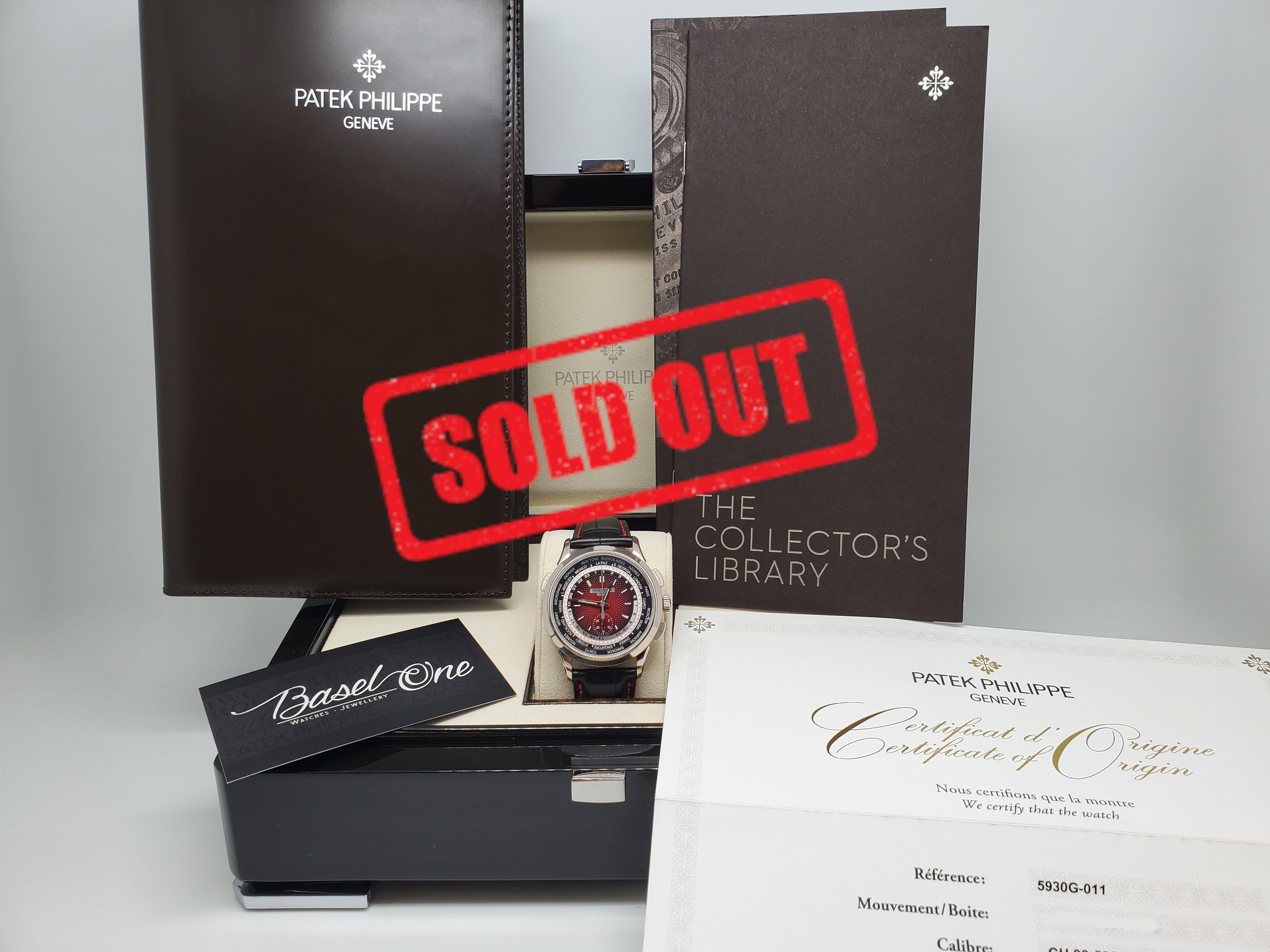 PRE-OWNED 5930g 5930 PATEK PHILIPPE WHITE GOLD WORLD TIME CHRONOGRAPH COMPLICATIONS 40MM