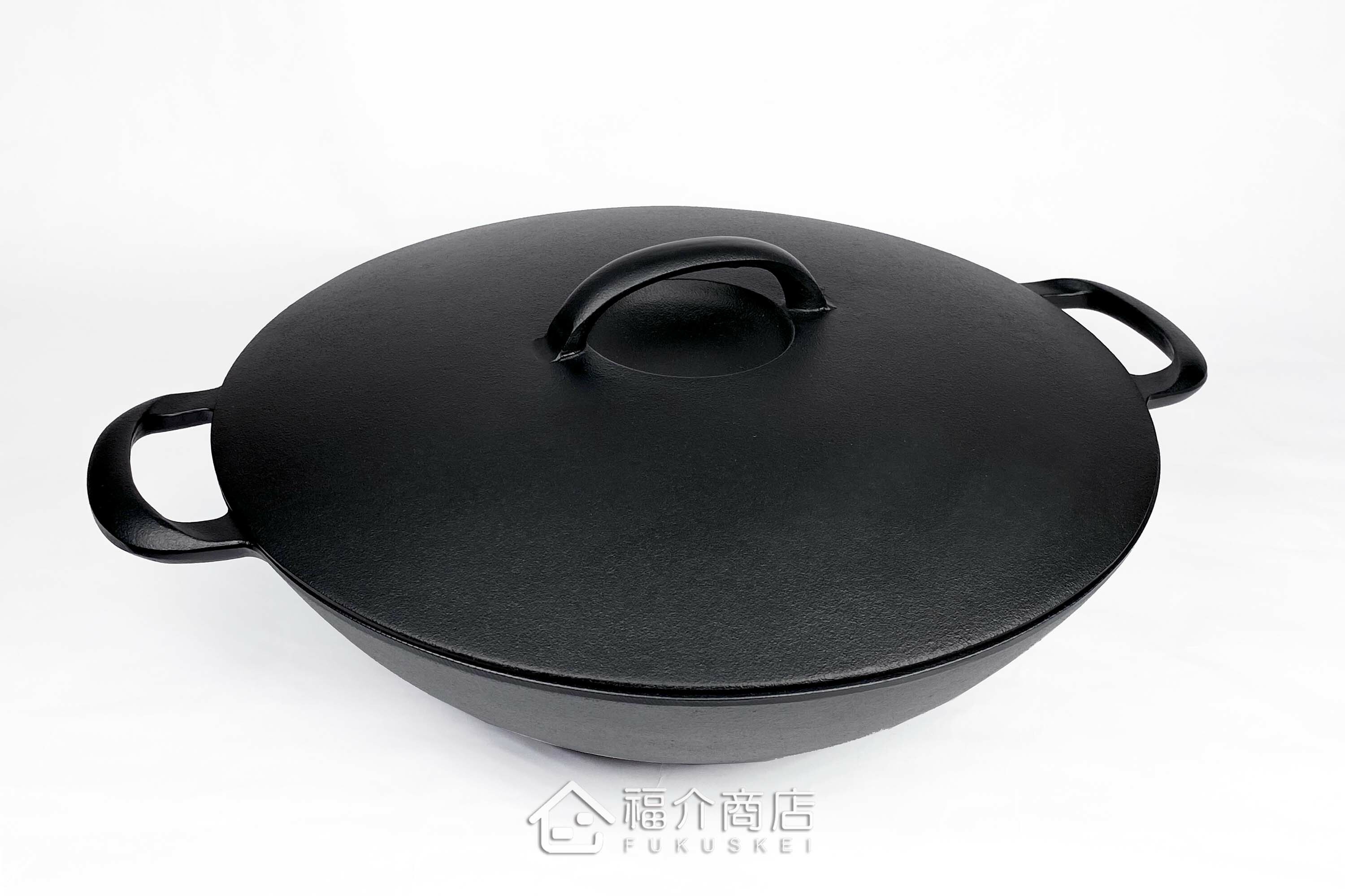 黑色鑄鐵製的中華炒鍋