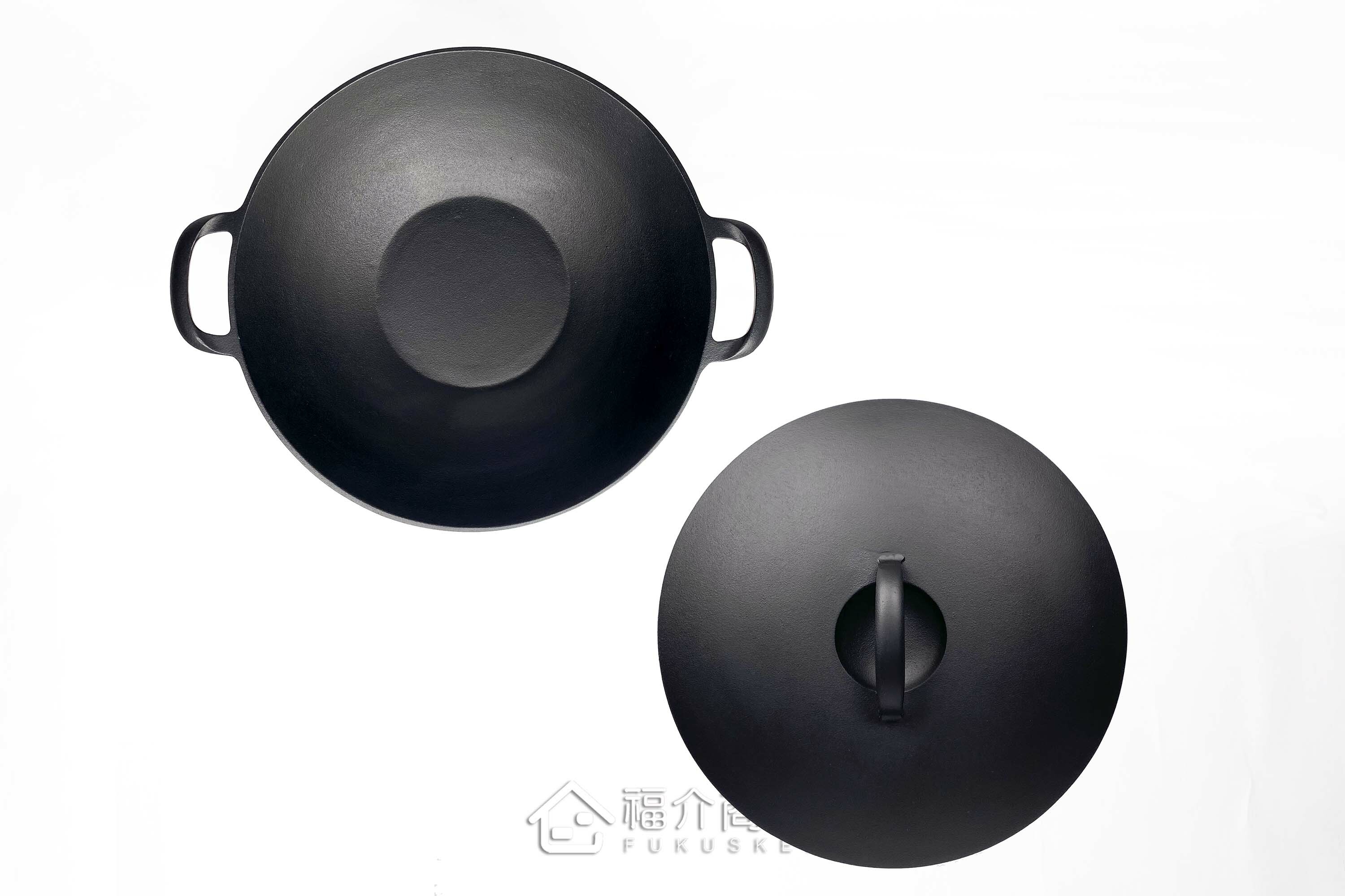 黑色鑄鐵製的中華炒鍋