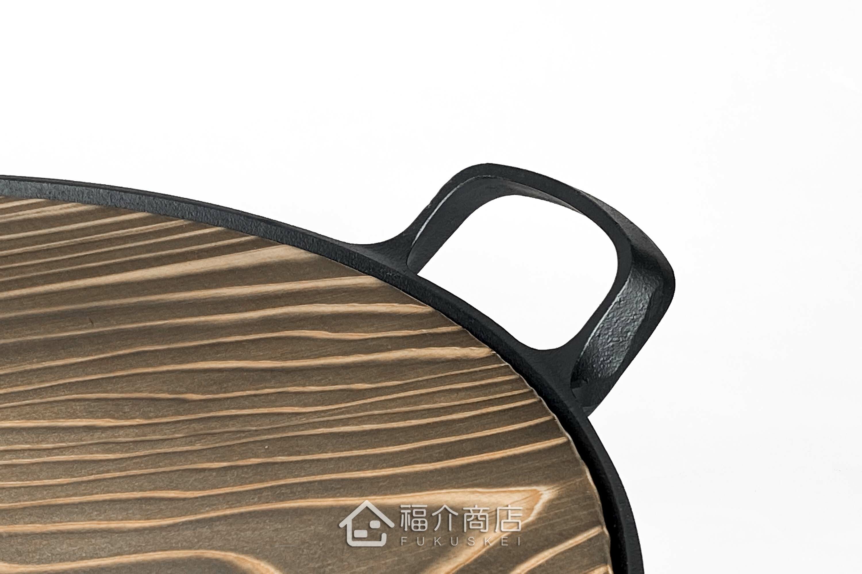 黑色鑄鐵製的中華炒鍋