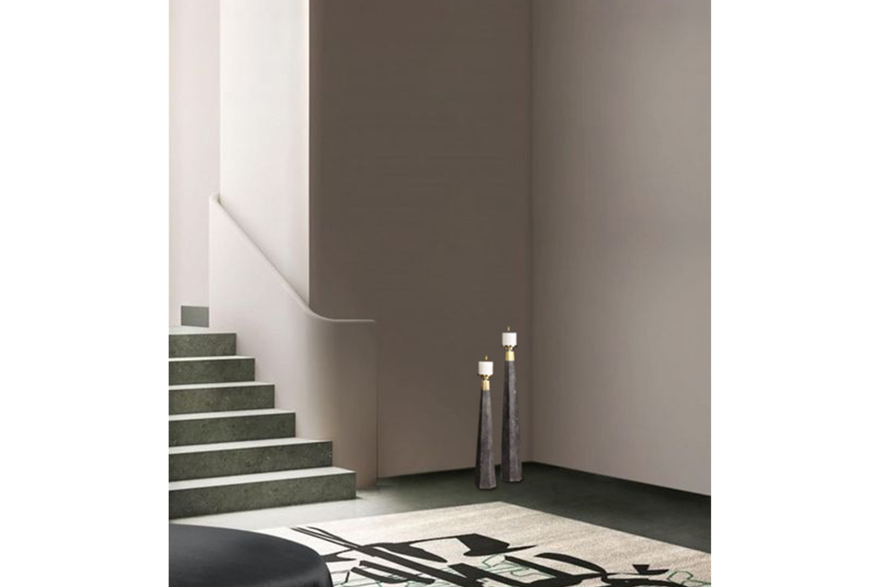 黃銅座仿石柱燭台兩件組