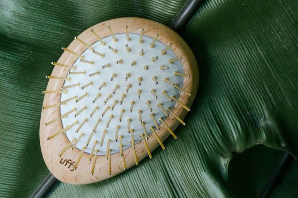 用無非按摩梳梳頭有增進體內循環、放鬆頭皮緊繃等好處