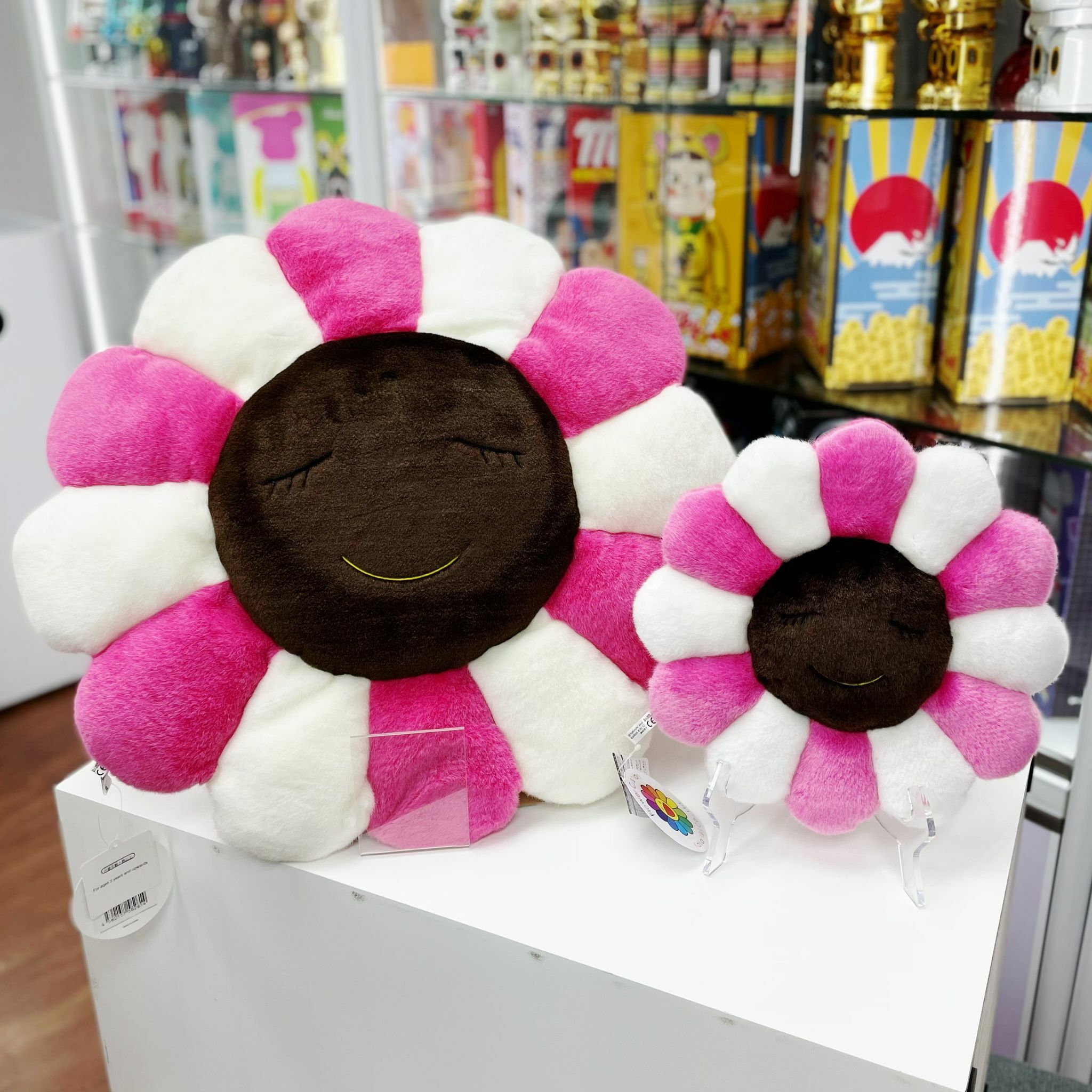 30cm / 60cm Takashi Murakami Flower Cushion (Pink & Brown)