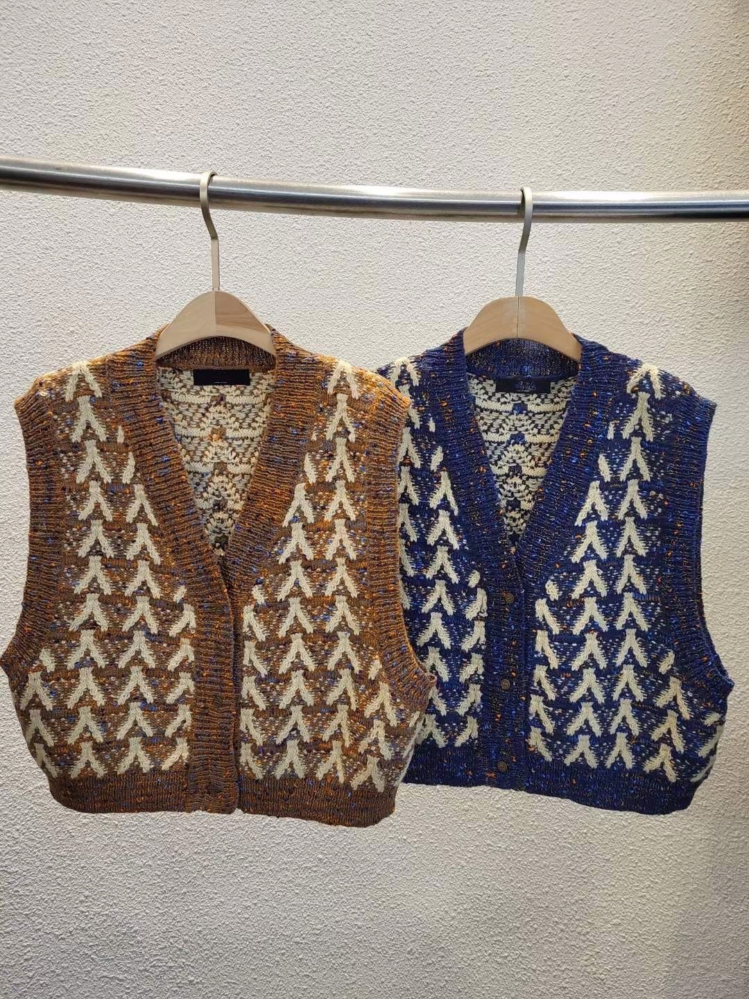 OCTT2371 人字紋冷背心外套