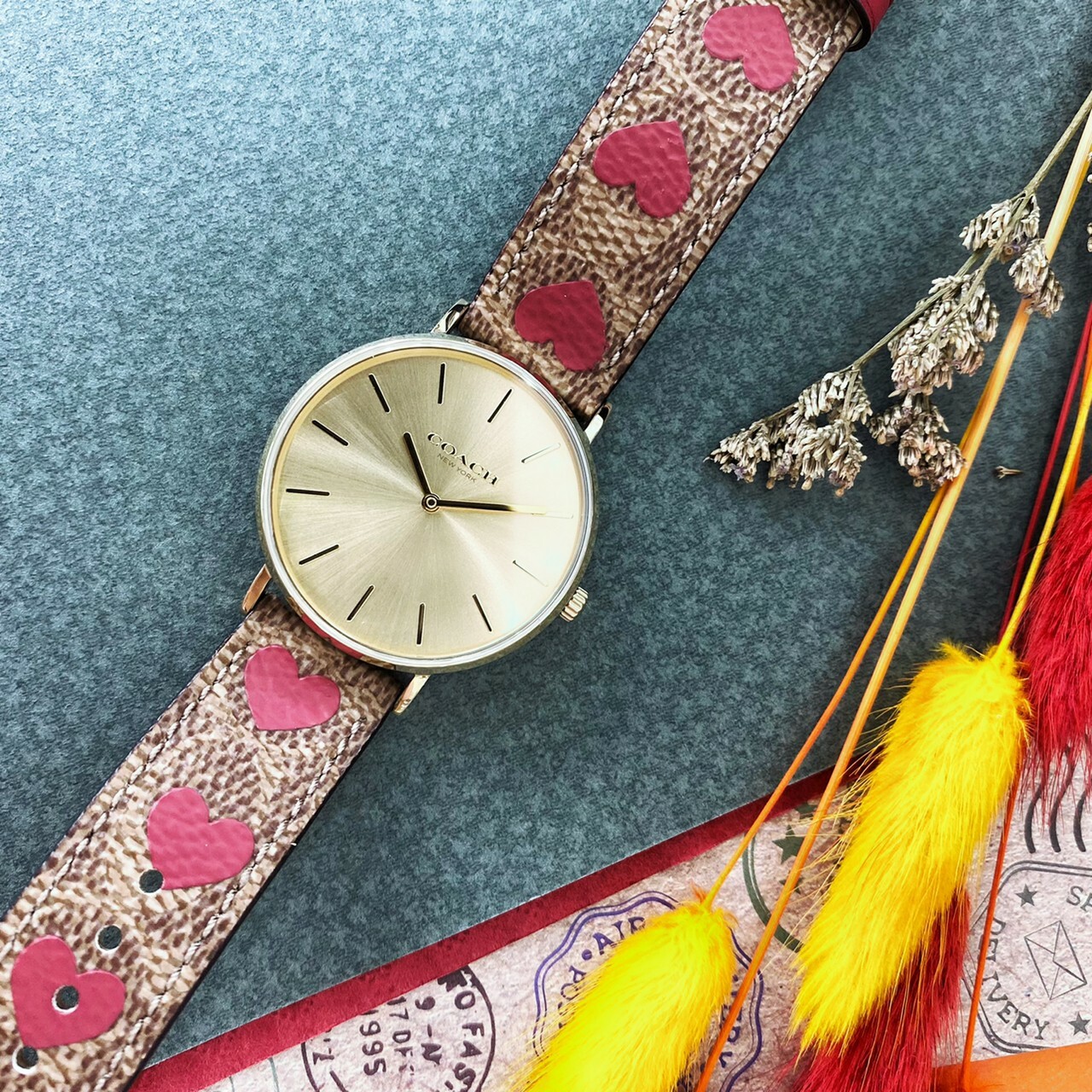 【COACH】Perry香檳金甜心女錶 CO14503886 36mm 現代鐘錶