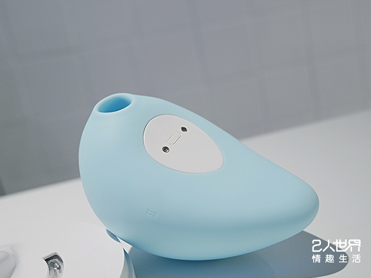 噴噴海豚使用 吸吮器 一鍵暫停