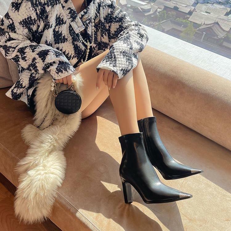 金屬方尖頭 一字高跟短靴(35-39)(黑/白/棕)