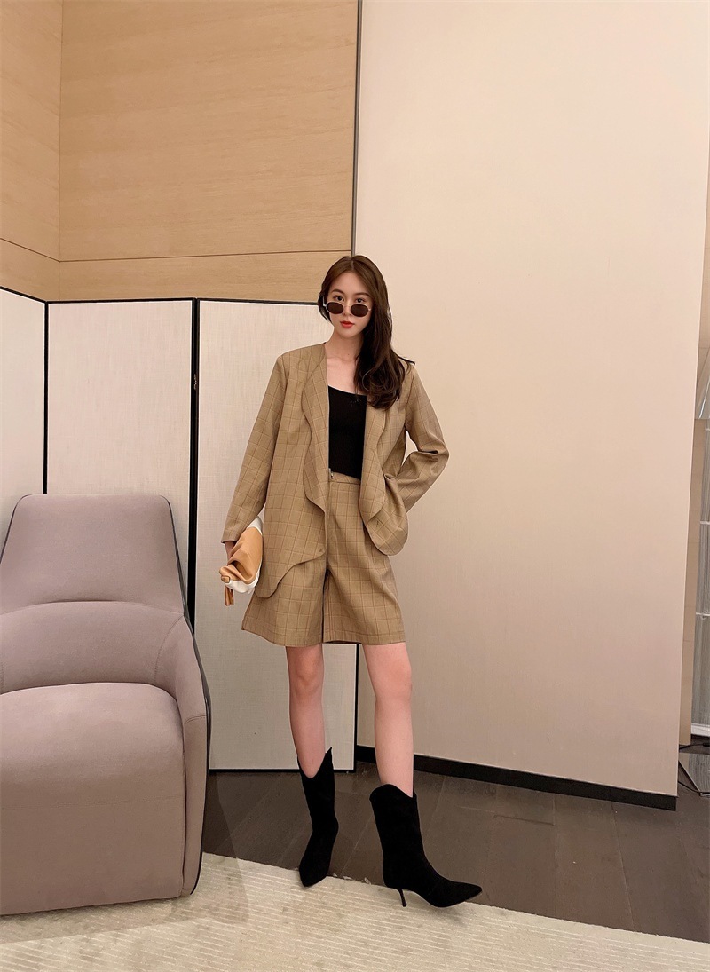 V口顯瘦麂皮中筒靴(35-39)(黑/杏)