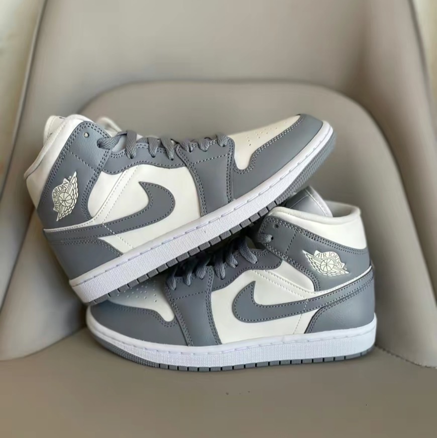 Nike Air Jordan 1Mid "Grey Sail" 灰白 小Dior2.0 女款