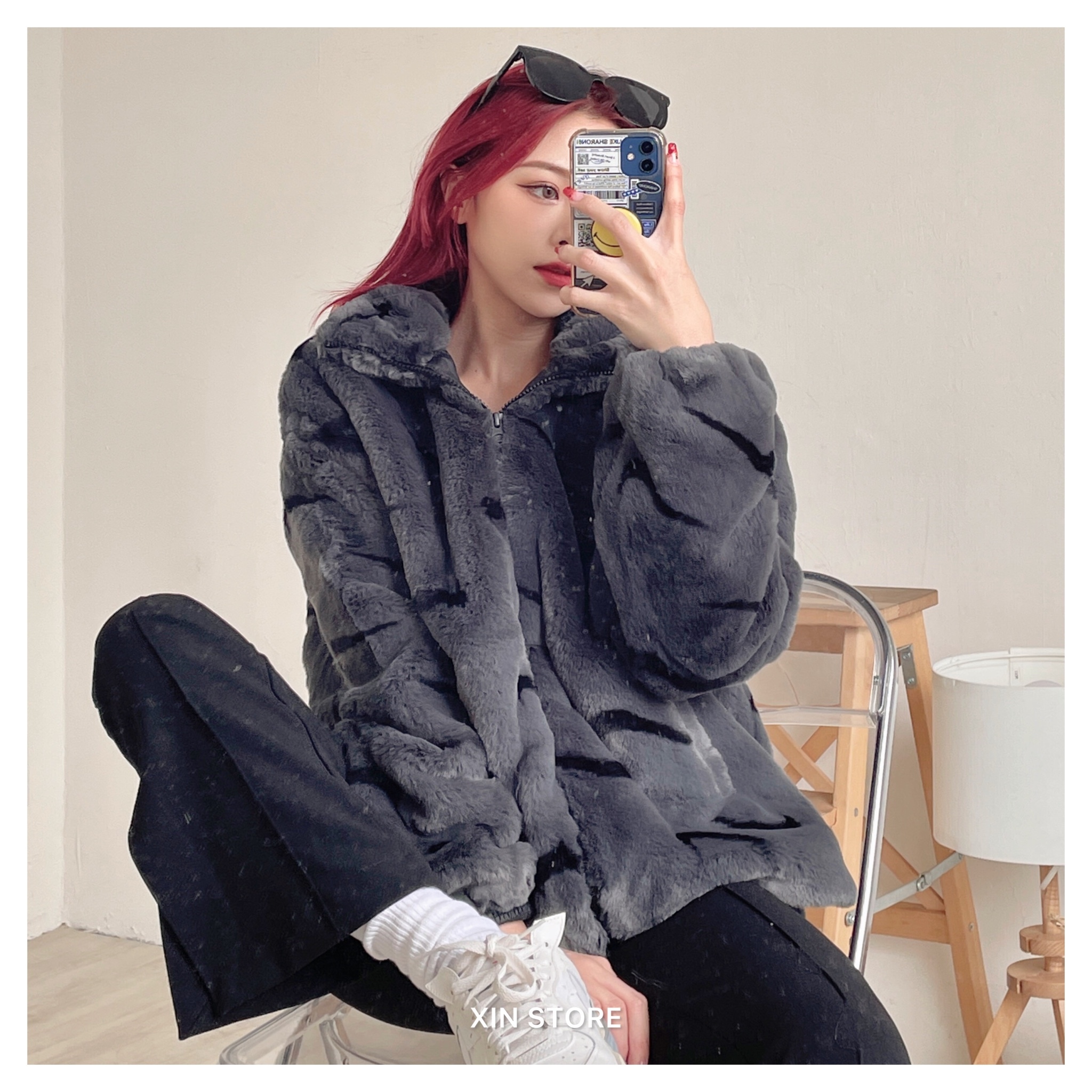 【現貨】Nike NSW Plush 立領 滿版 小勾 絨毛 Logo 外套 奶灰 深灰