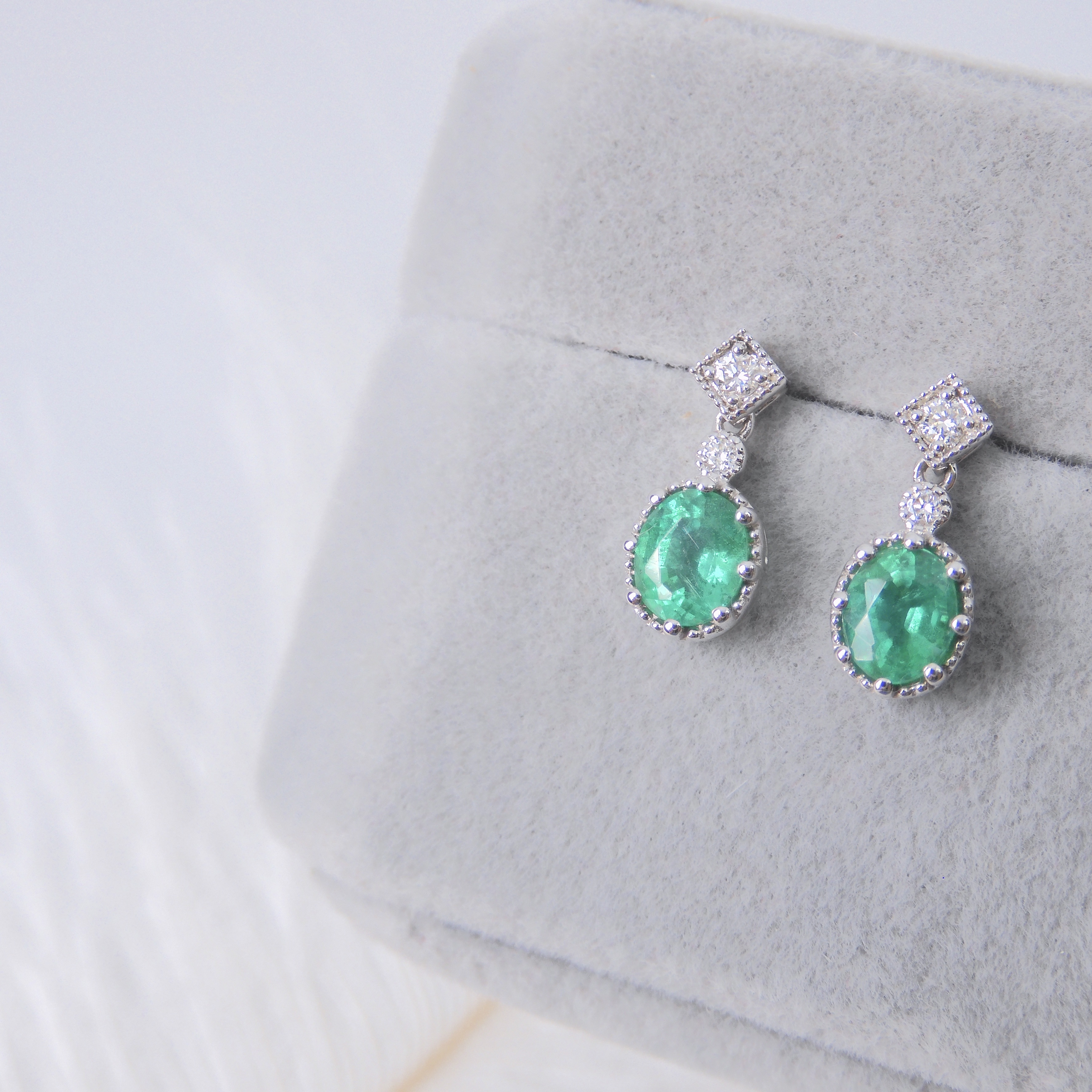 18K金 0.83ct 綠寶石耳釘