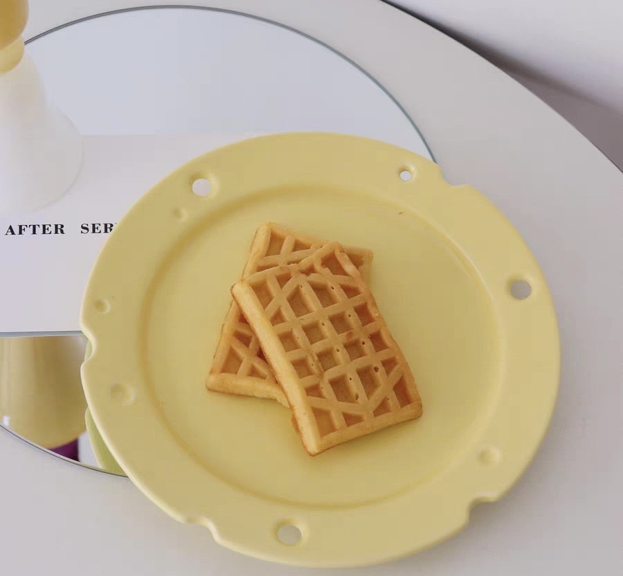 《1049》黃白起司造型陶瓷圓盤三角盤