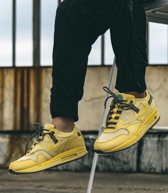 iSNEAKERS｜Travis Scott x Nike Air Max 1 Cactus Jack "Saturn Gold" 土星金 DO9392-700
