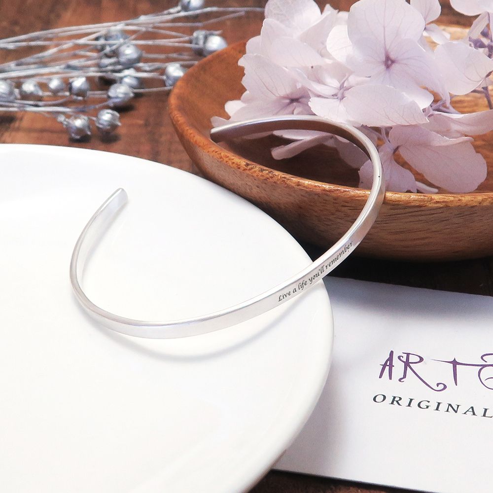 秘語悄悄 3mm極細 純銀刻字手環 霧面款 女生手環