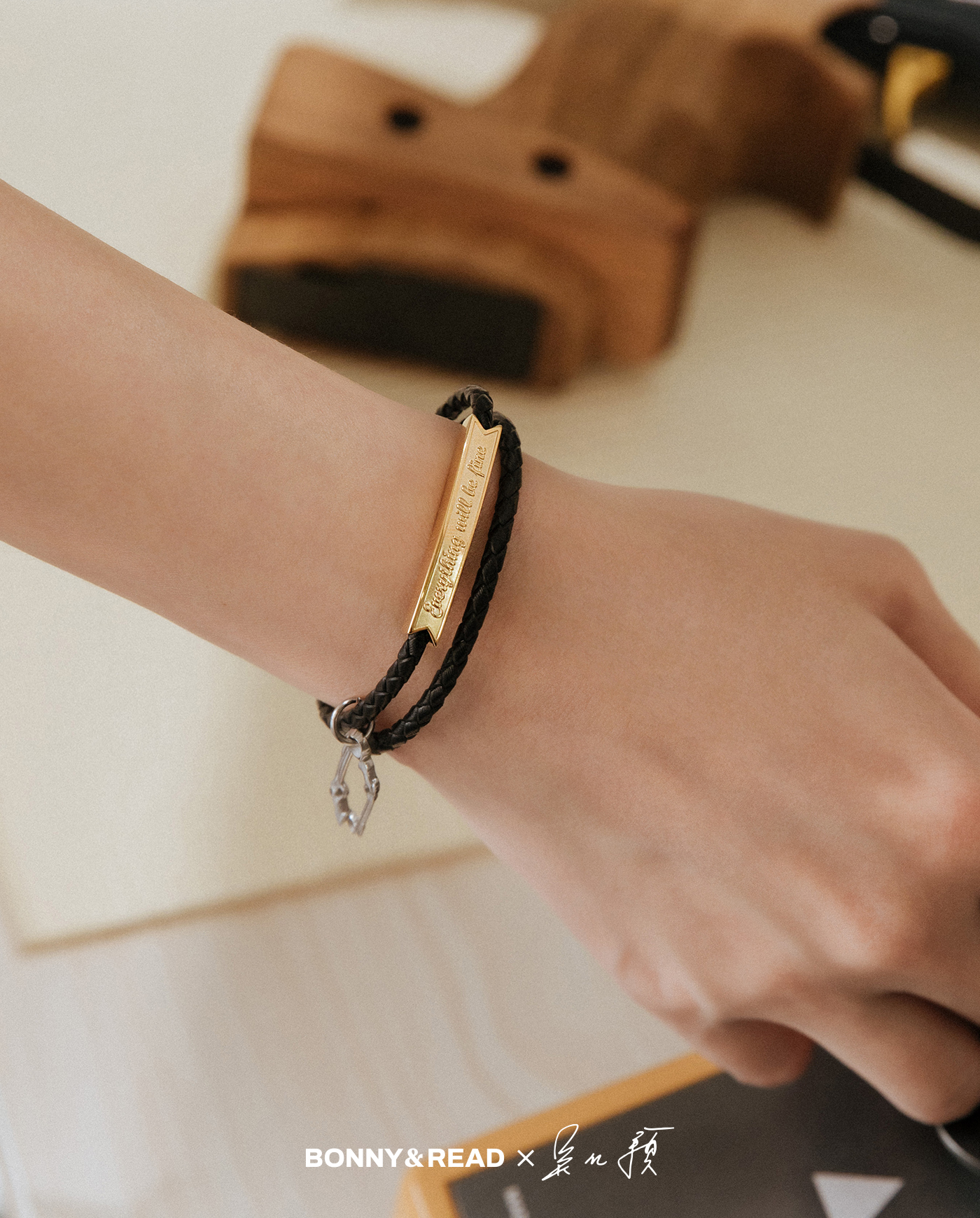 吳佳穎設計款,空氣手槍,鈦鋼,手環