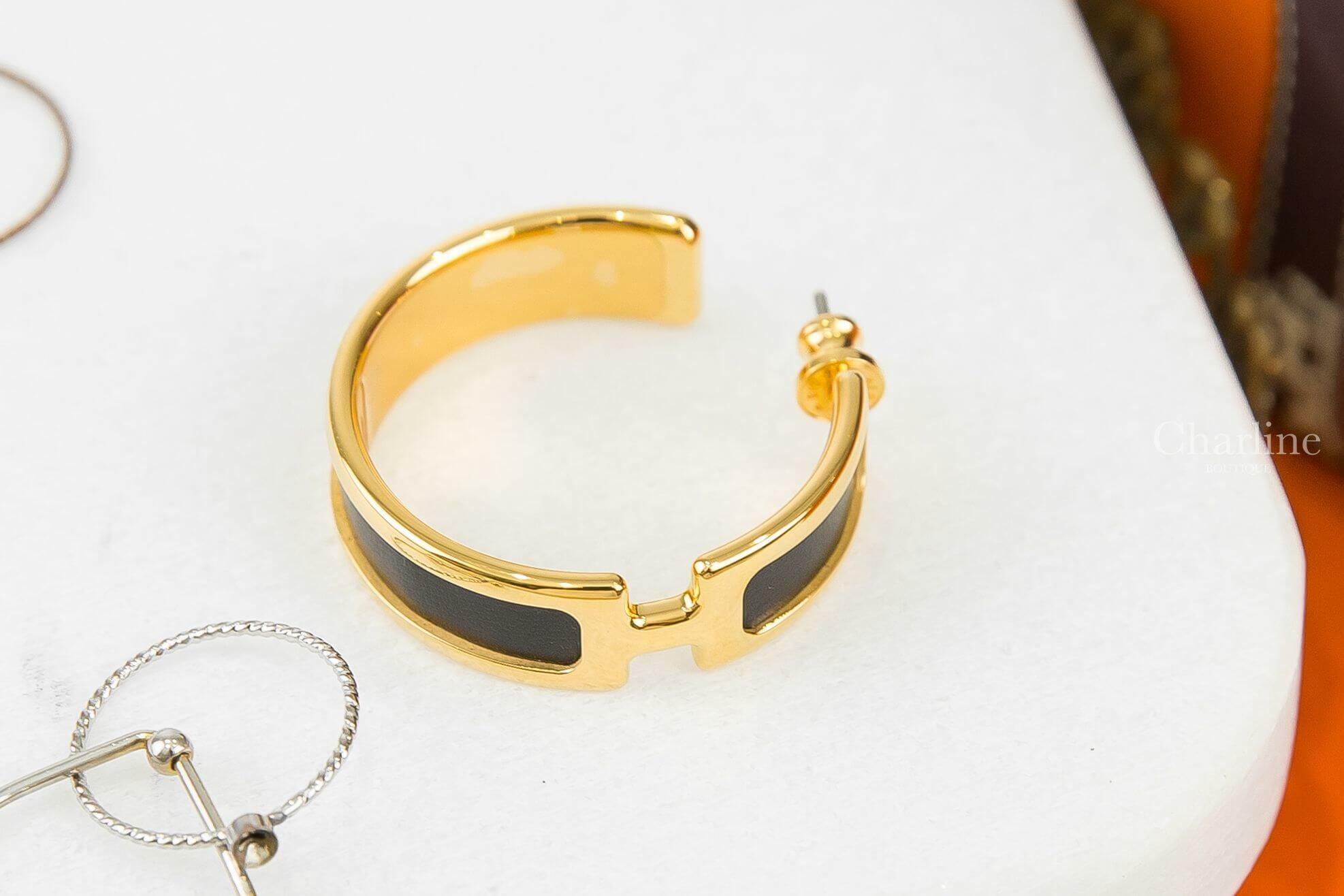Hermès Olympe Earrings 黑色小牛皮金色H圓圈耳環