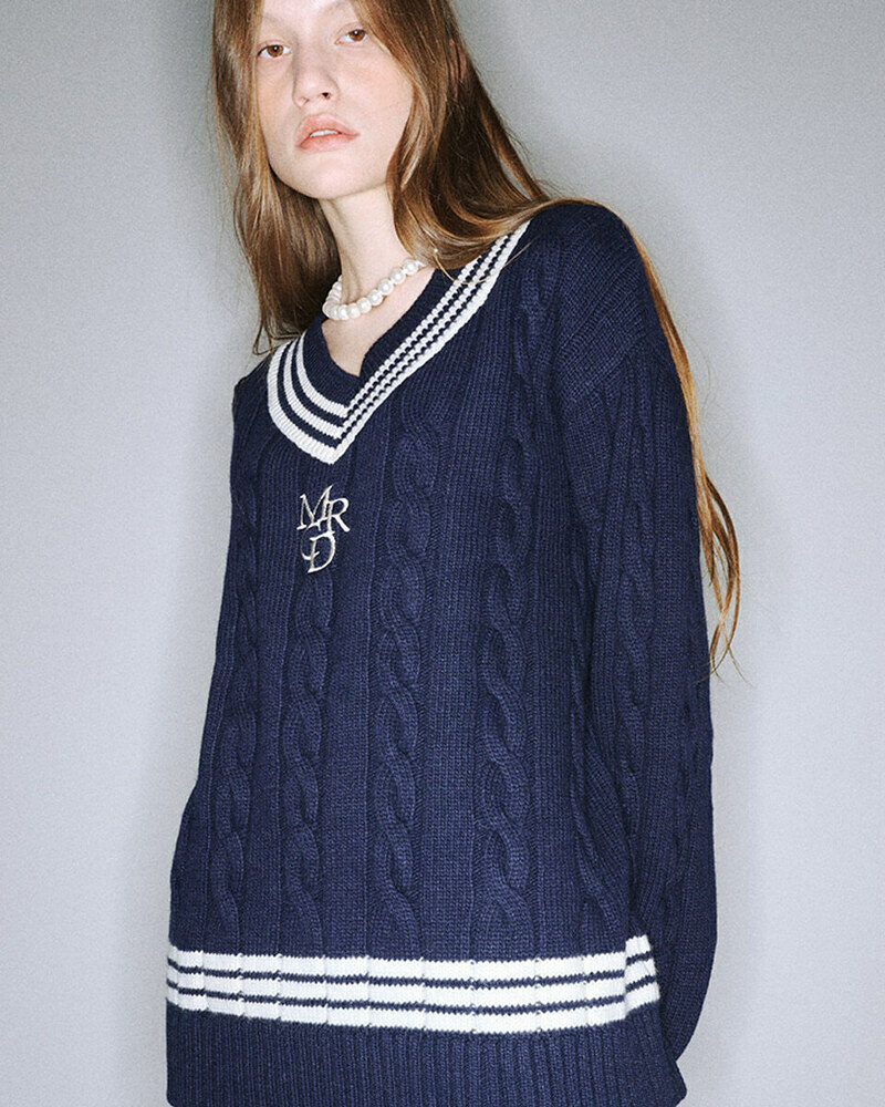 Mardi Mercredi CASHMERE BLENDED CABLE OVERSIZED V NECK