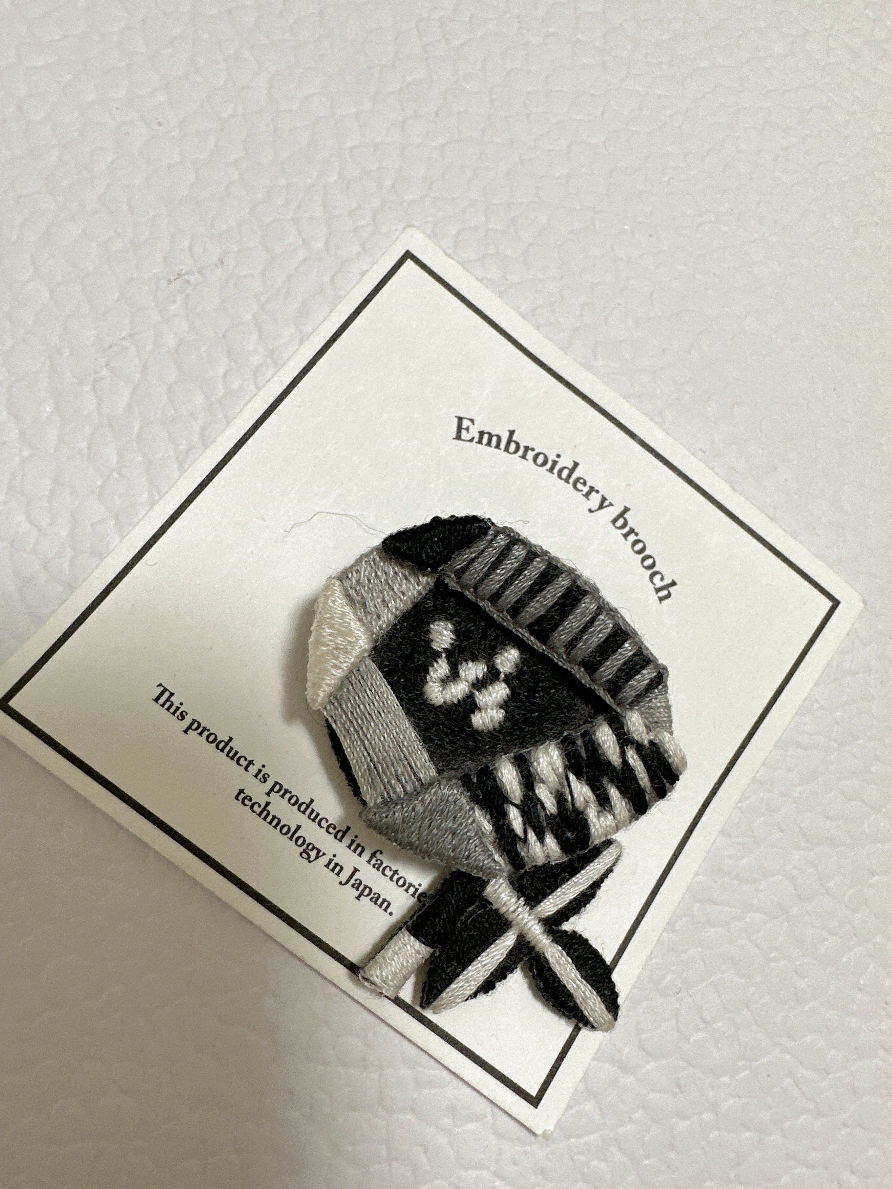 刺繡罌粟花胸針