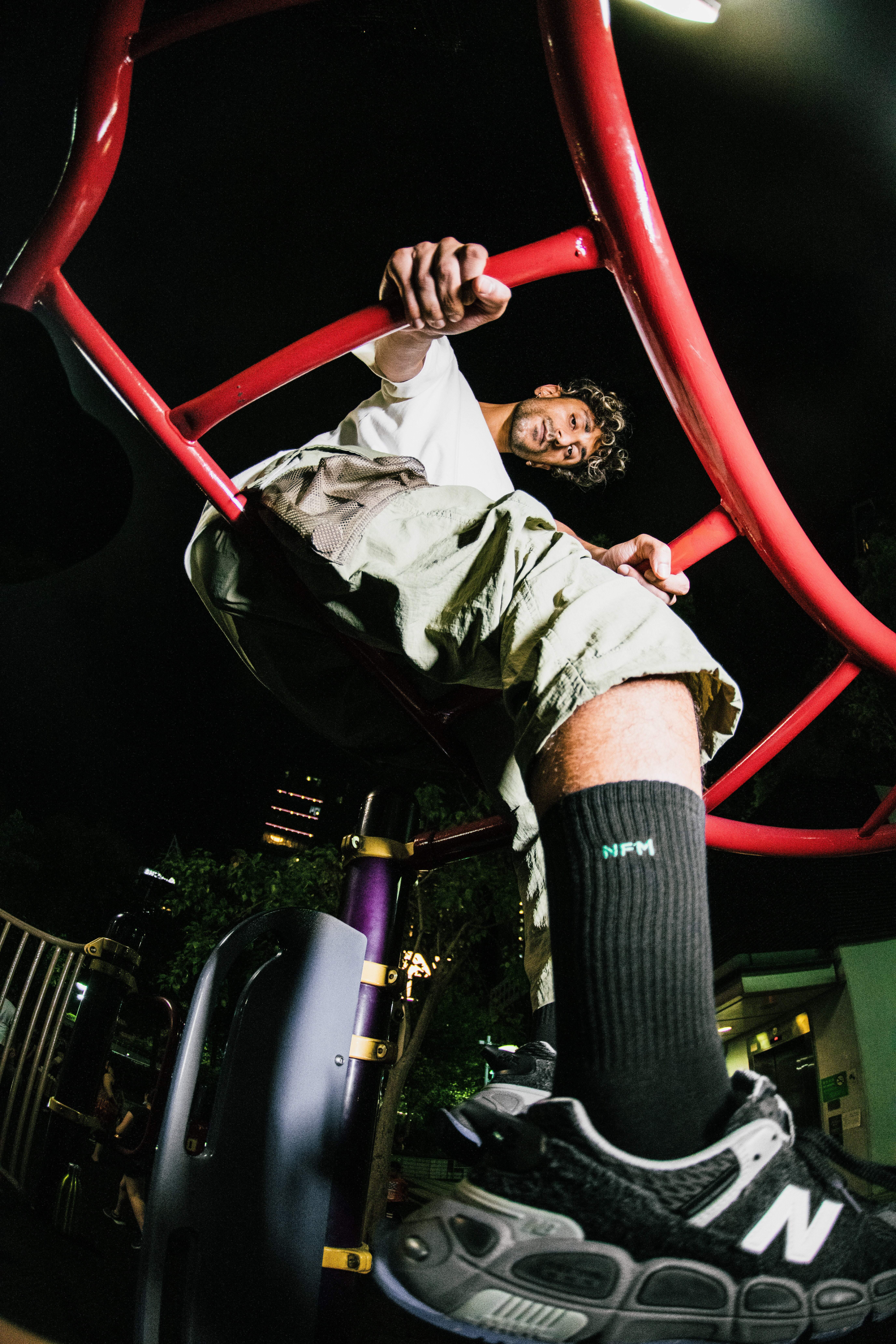 NFM "格格不入 Not getting fit-in" Socks  (Black)