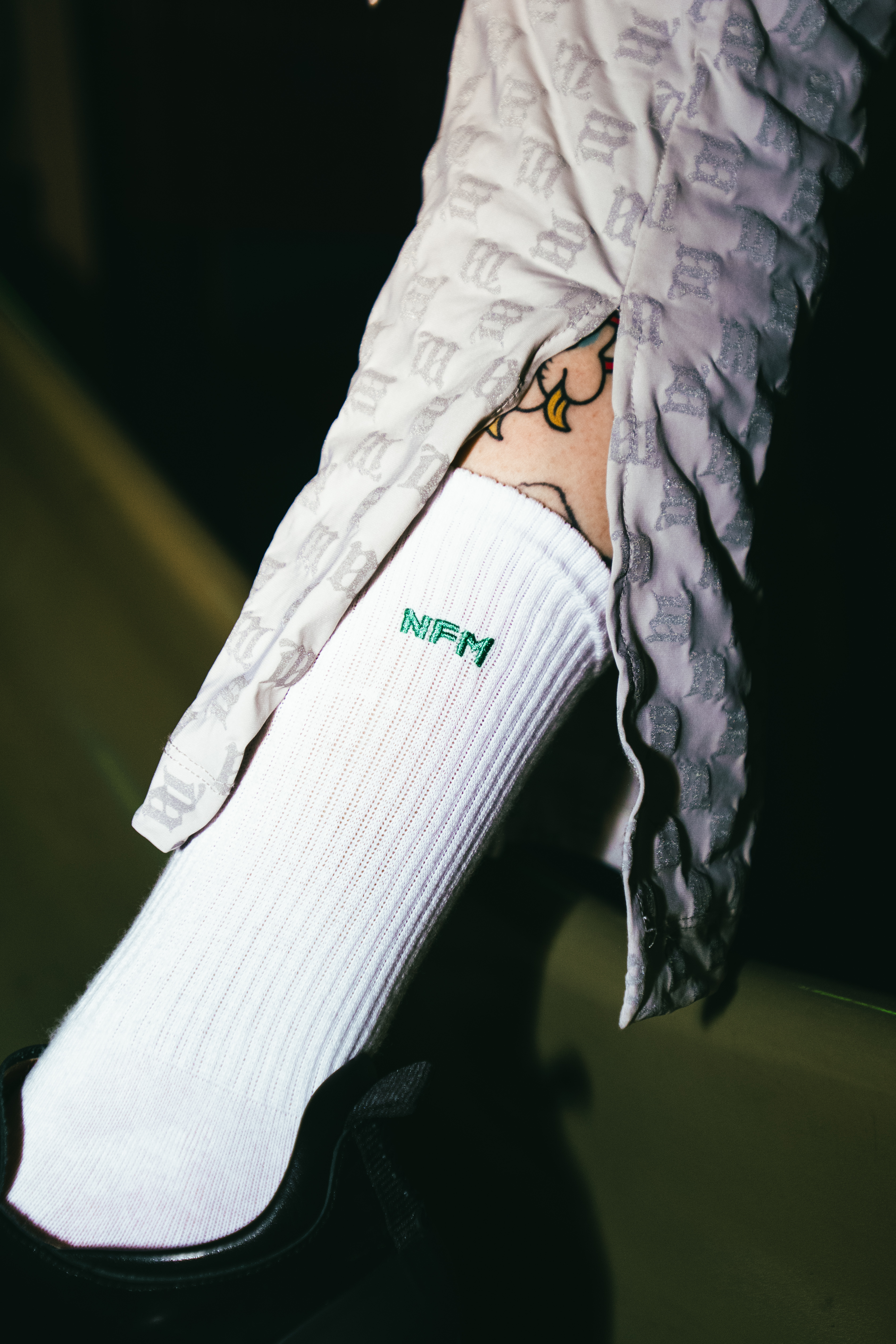 NFM "格格不入 Not getting fit-in" Socks  (White)