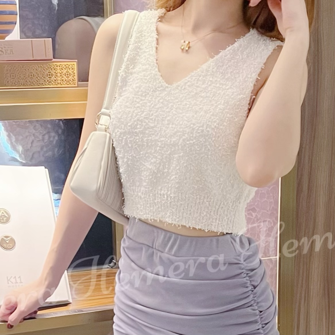 可愛毛毛溫柔V領Top TP22S1021