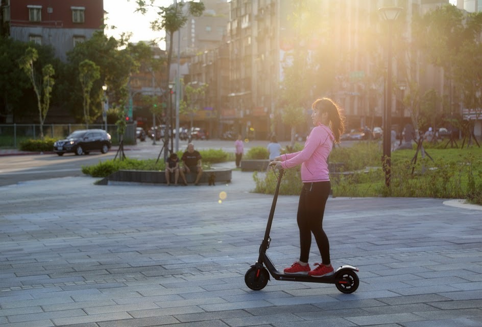 Waymax X7電動滑板車