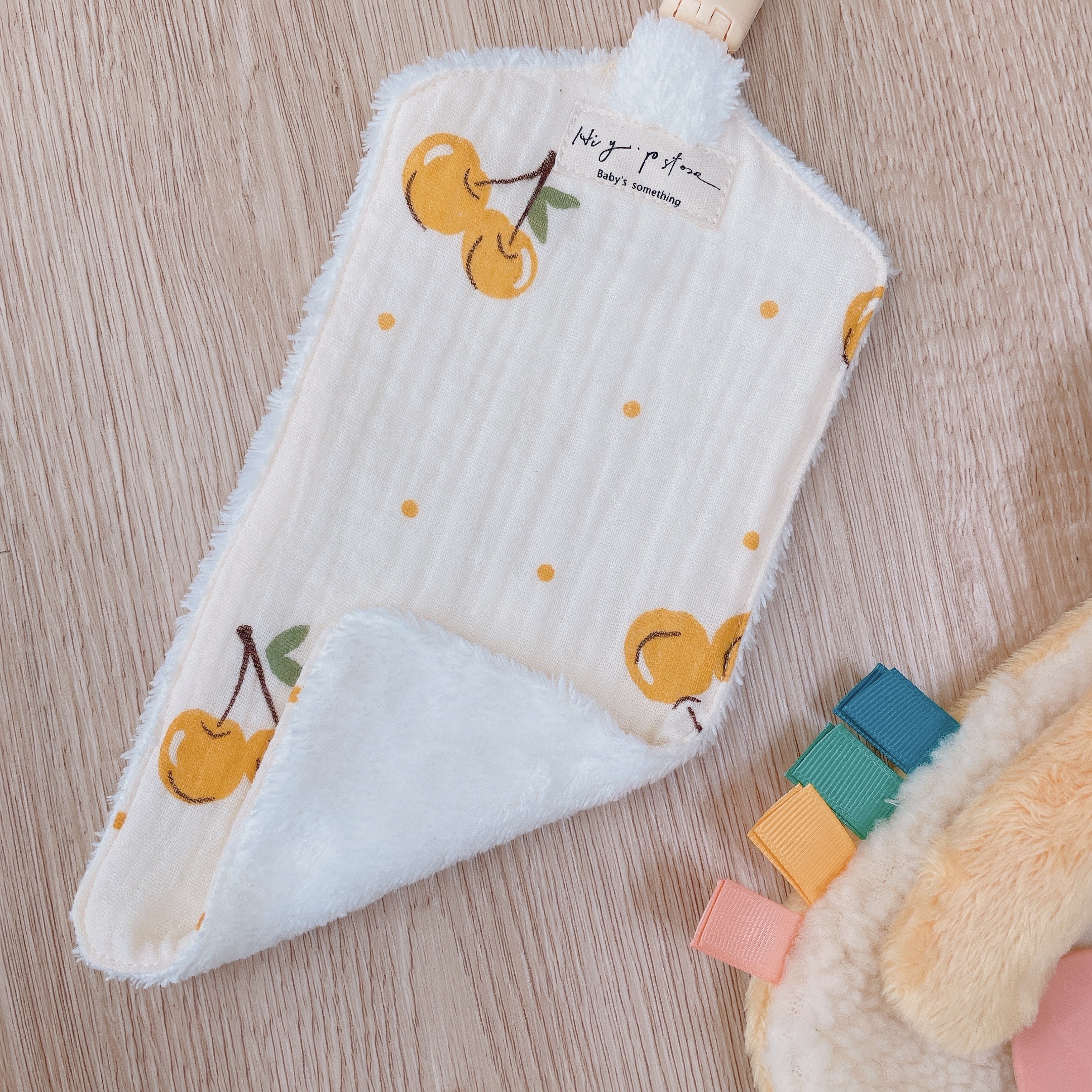 Hi Y.P store-手作手帕夾-點點櫻桃