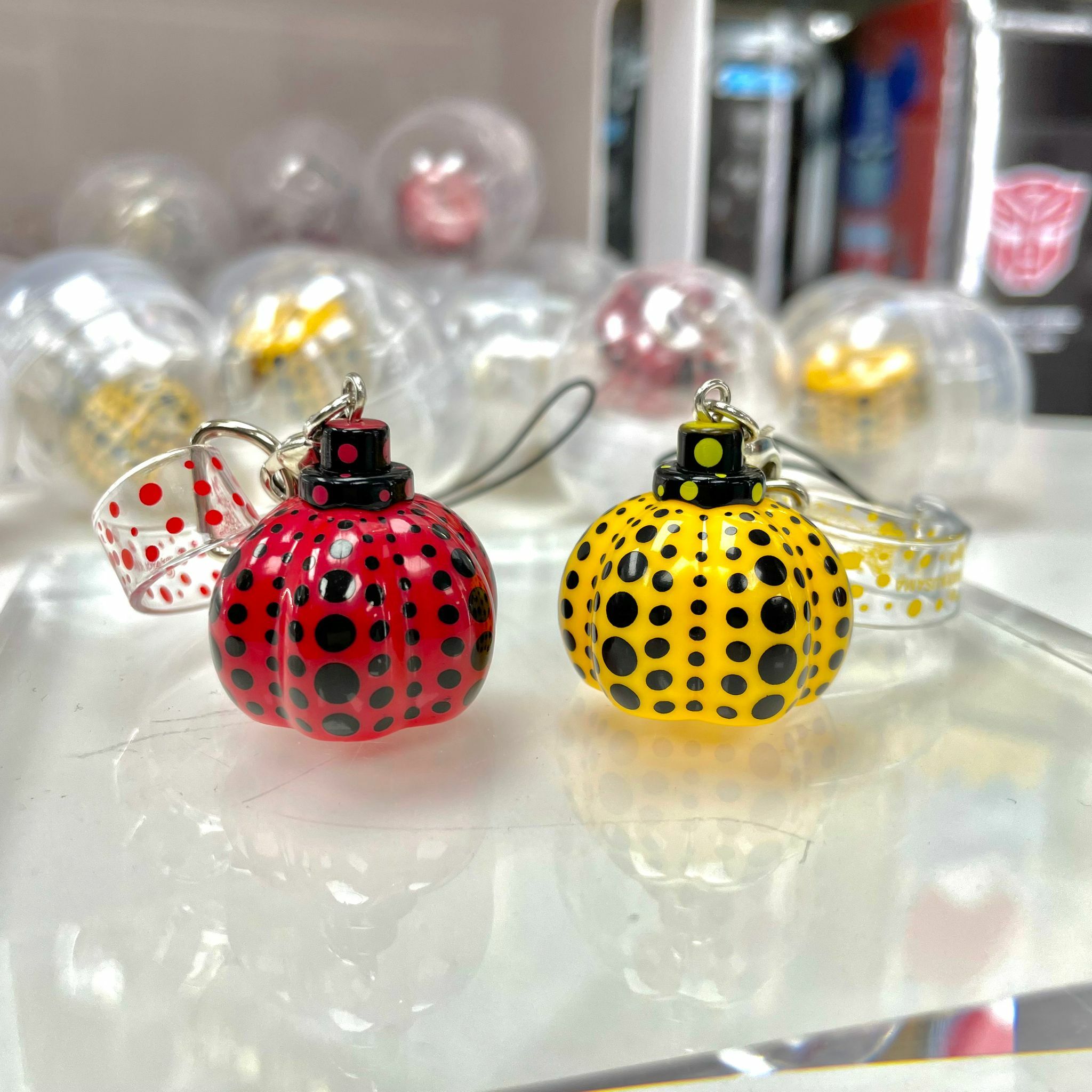Yayoi Kusama Pumpkin Keychain (Red / Yellow)