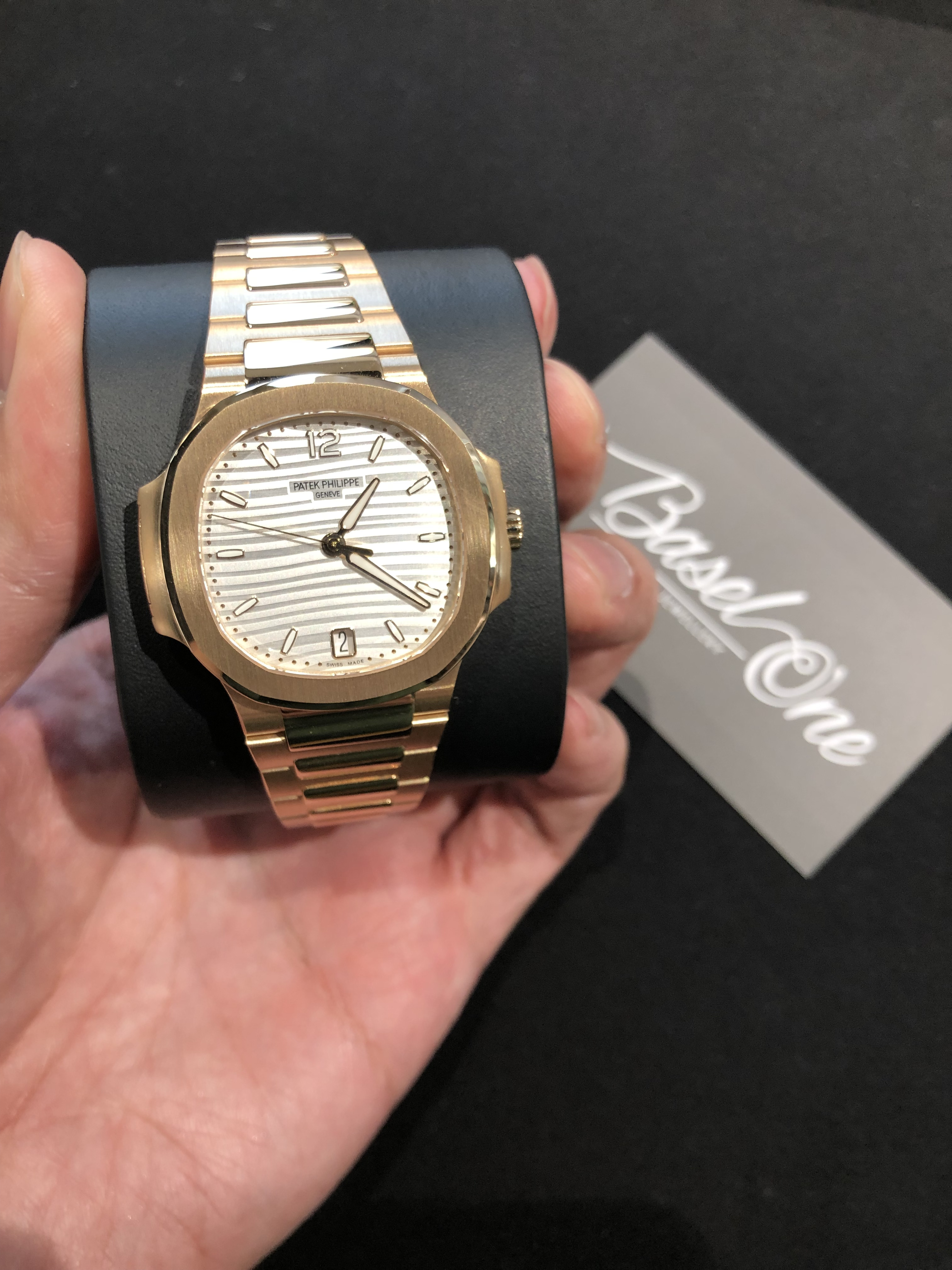 7118 patek online