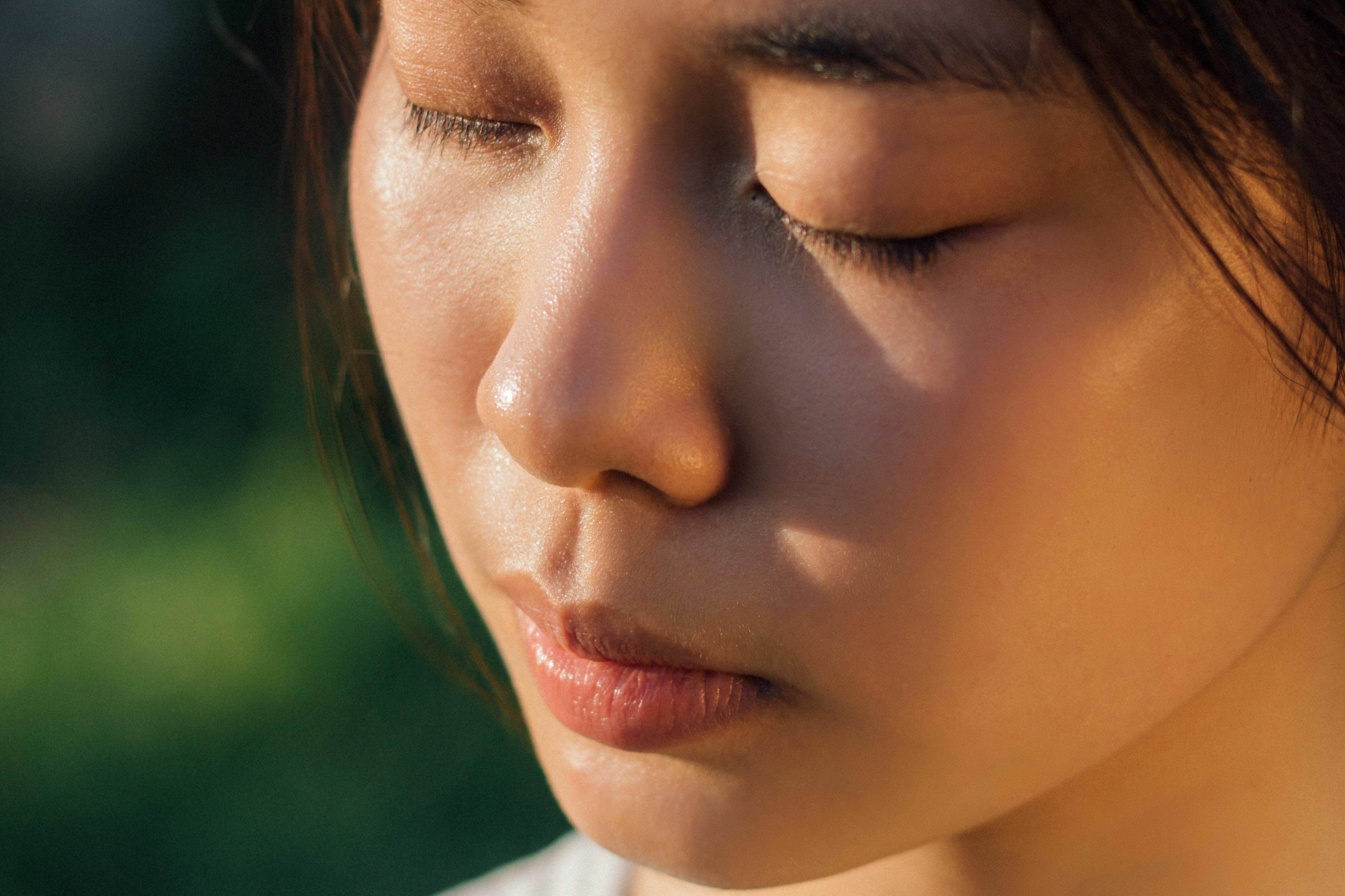 肌膚外油內乾保養方法有哪些？保養3重點，改善肌膚外油內乾