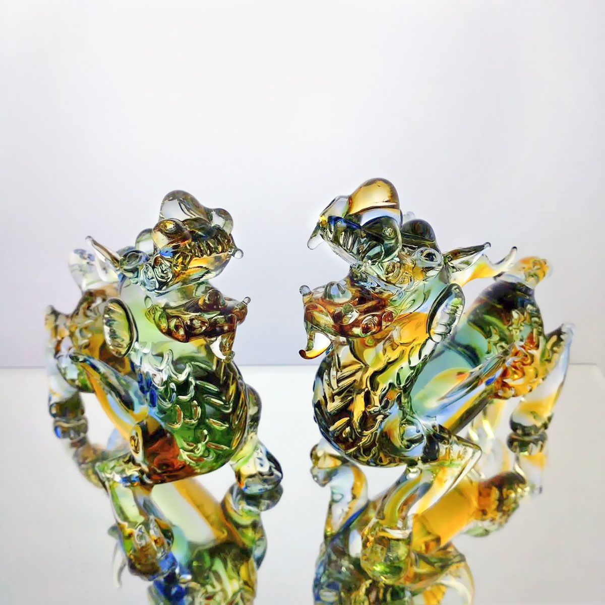 雙翅貔貅(含木座)