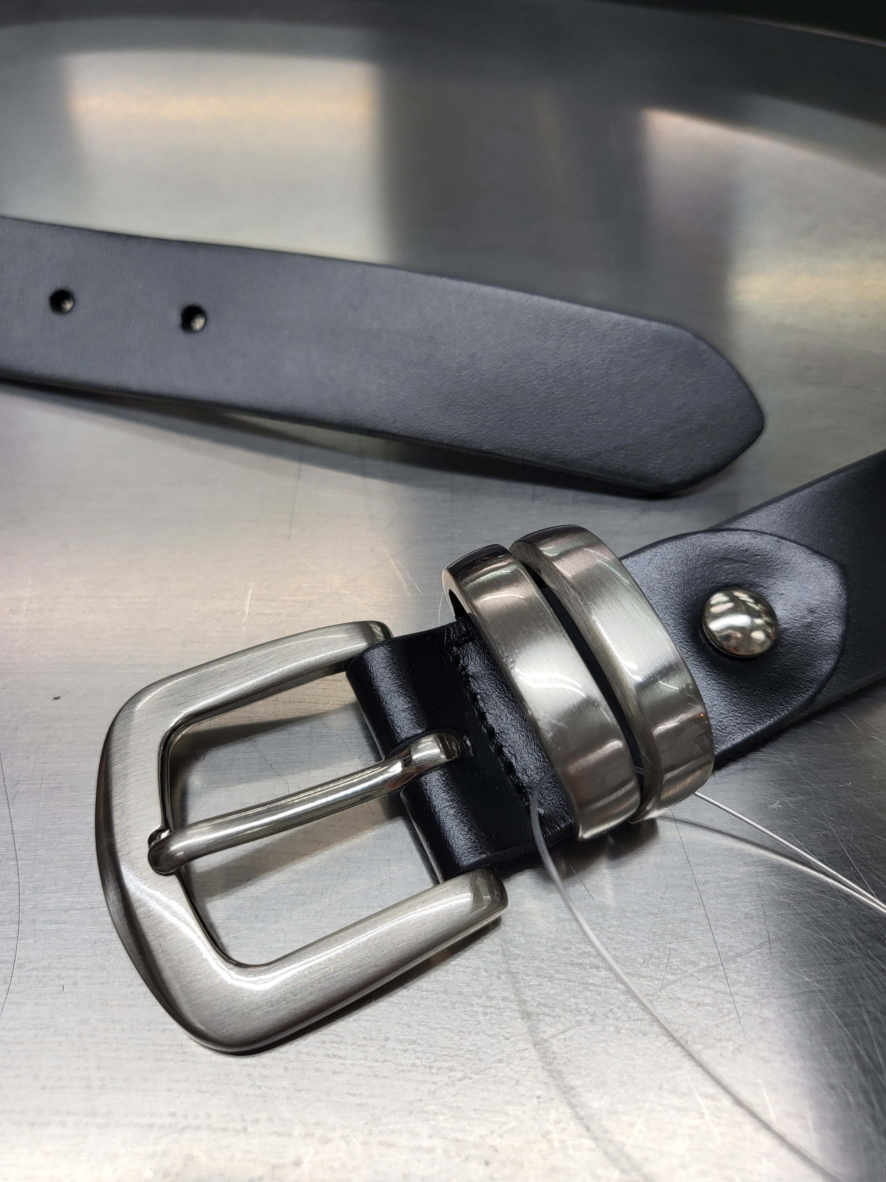 銀扣真皮皮帶 A0019