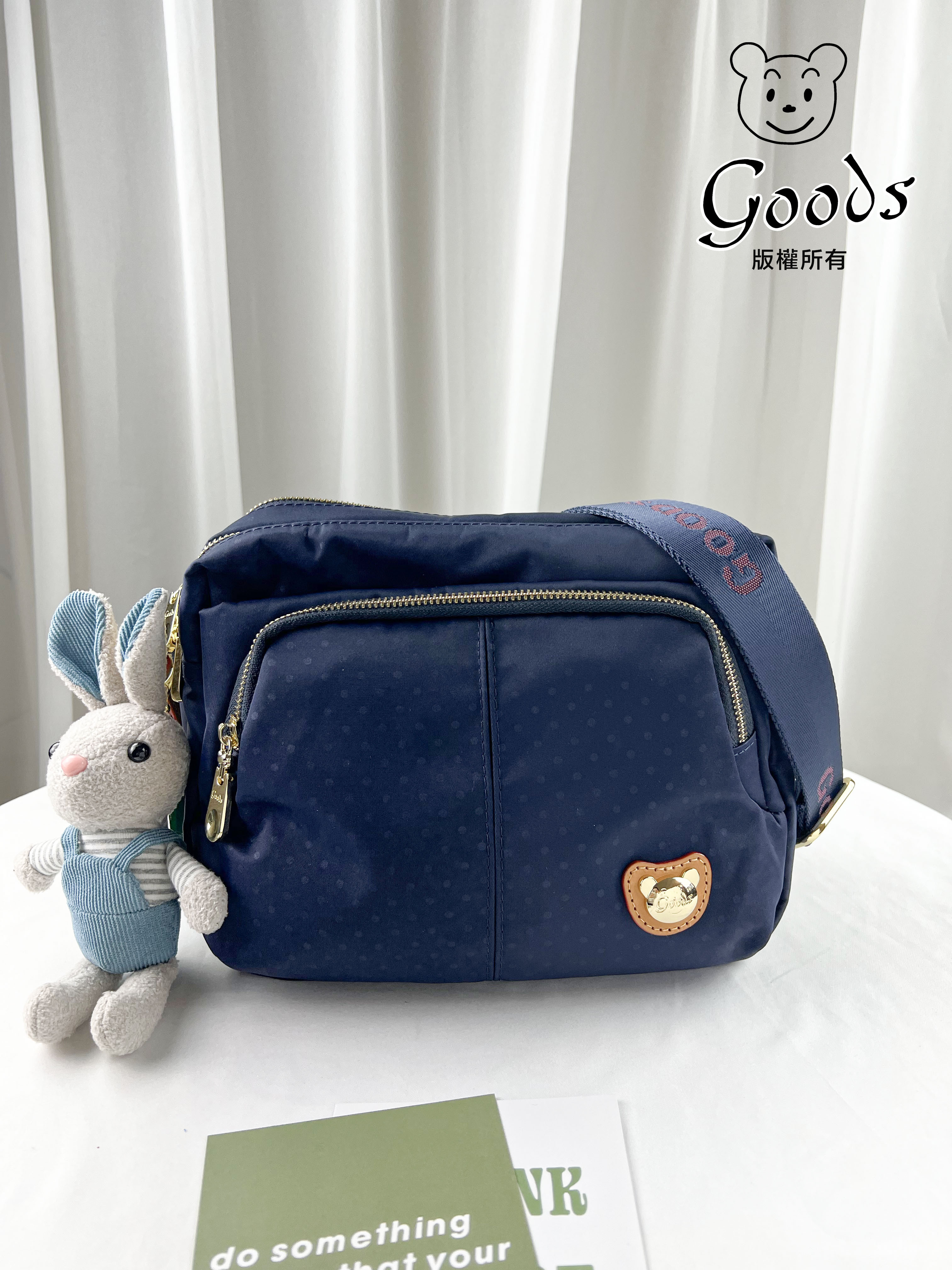 GOODS 小圓點防潑水側背包 附小熊吊飾   #2812