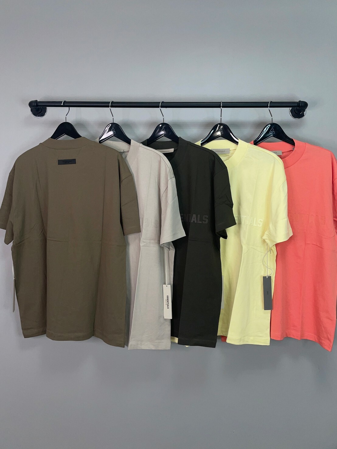 FOG Essentials 胸口植絨 大字Logo短袖 T