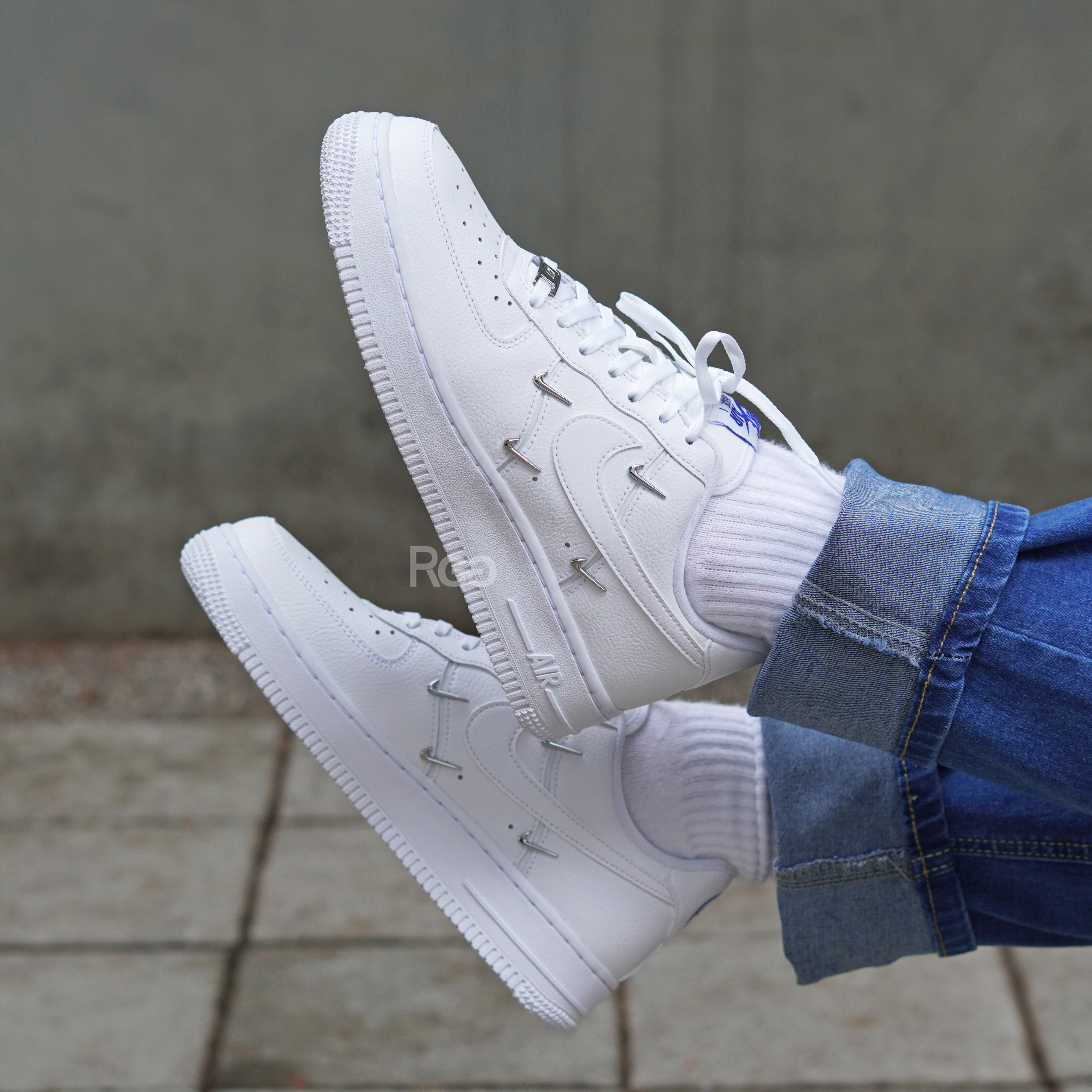 Nike Air Force 1' 07 LX 全白 小銀勾 泫雅著用款 (CT1990-100)