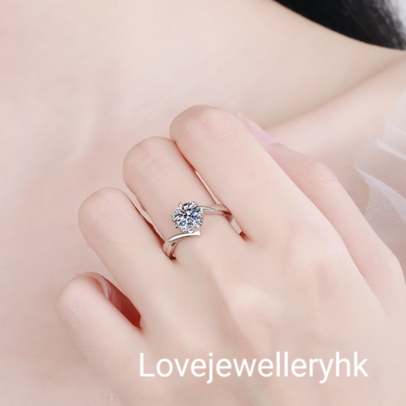 扭臂V爪莫桑R1C109